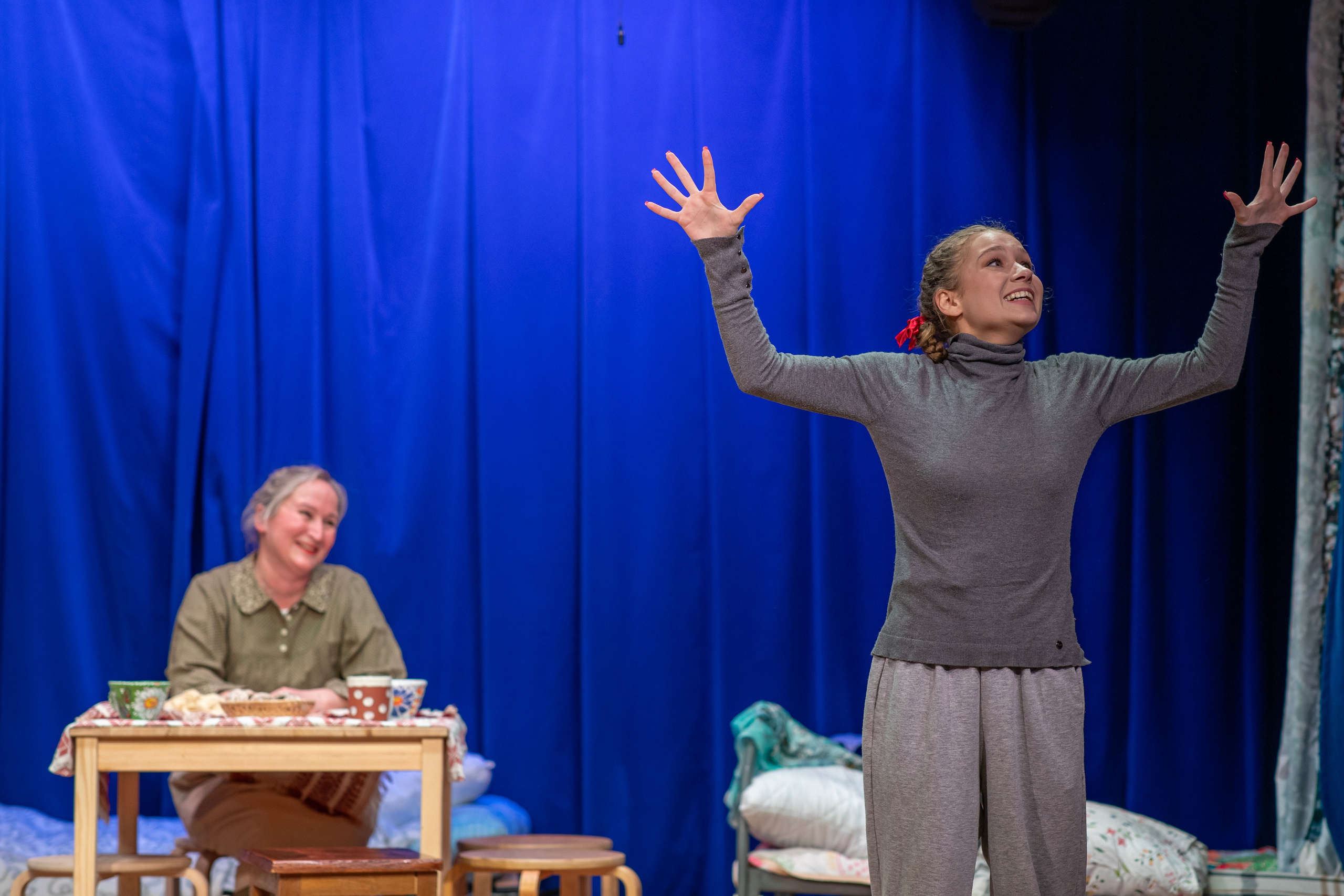 «Девчата», спектакль театральной студии «Дом». Фотограф Сергей Ловкий