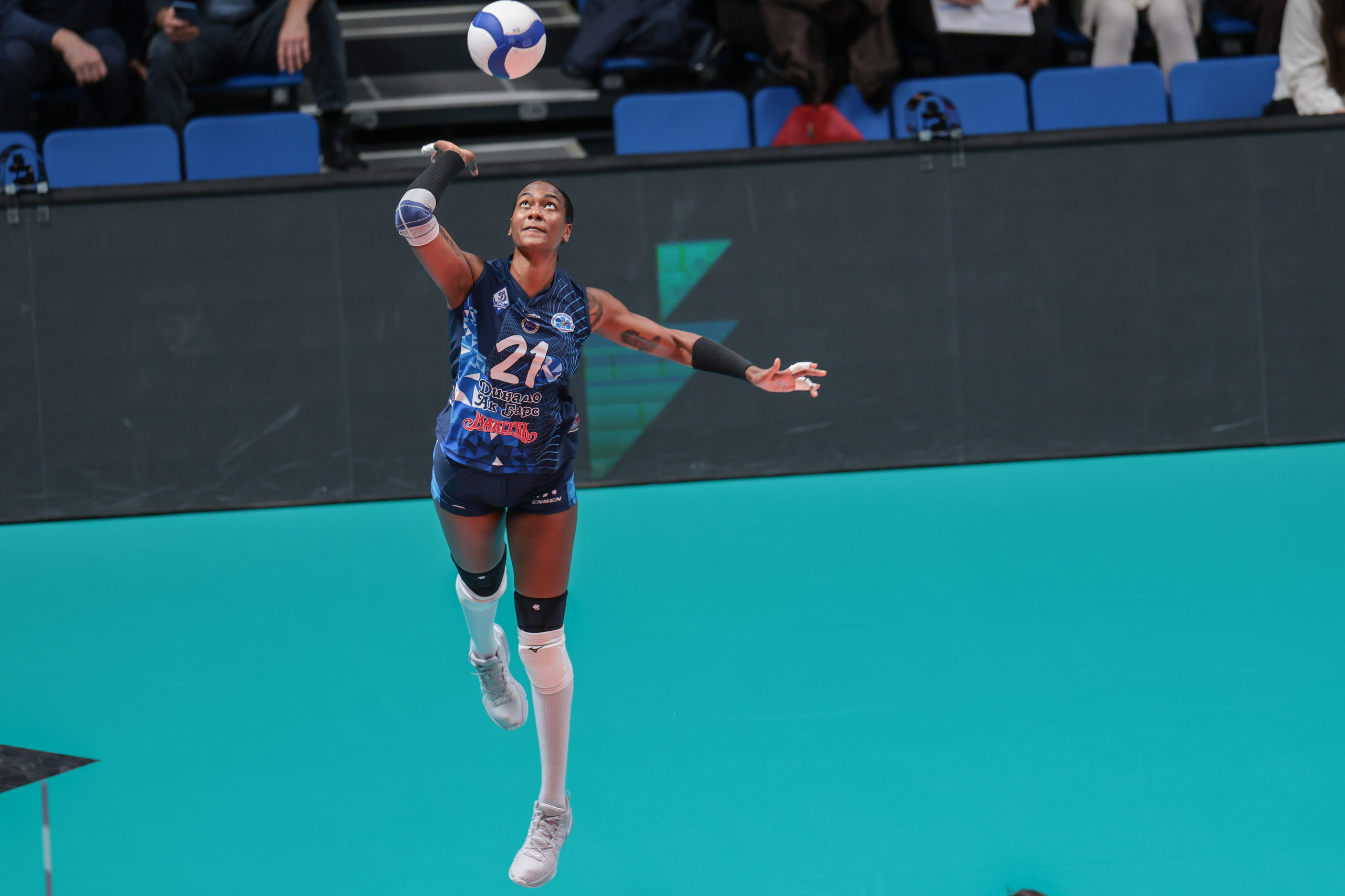 ВК Динамо Ак Барс — ВК Ленинагрдка. Спортивный репортажный фотограф Казань Нафис Сиразетдинов