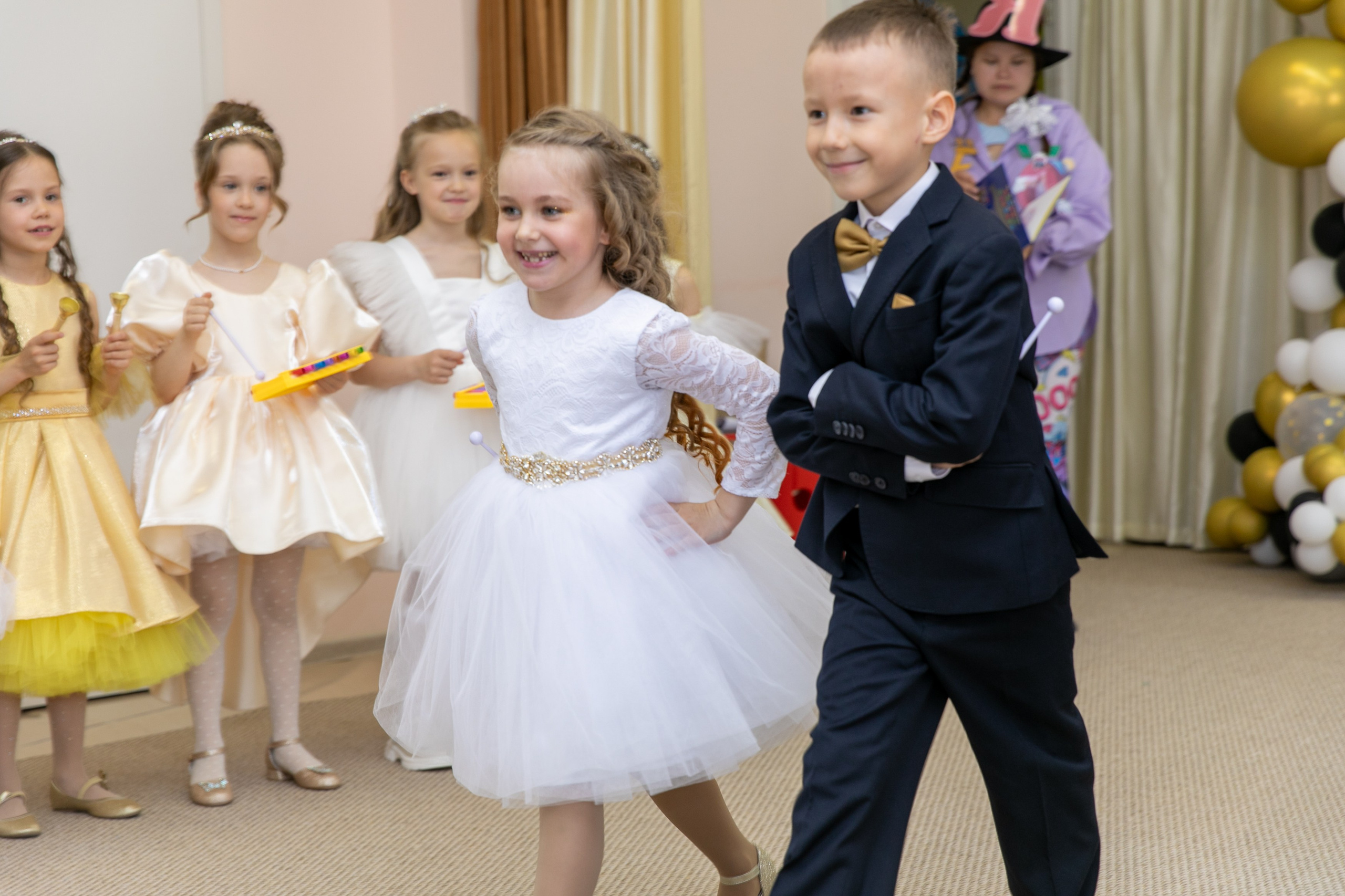 Выпускной Цветик-Семицветик 2025. Школьный и детский фотограф в Южно-Сахалинске Анастасия Лескова