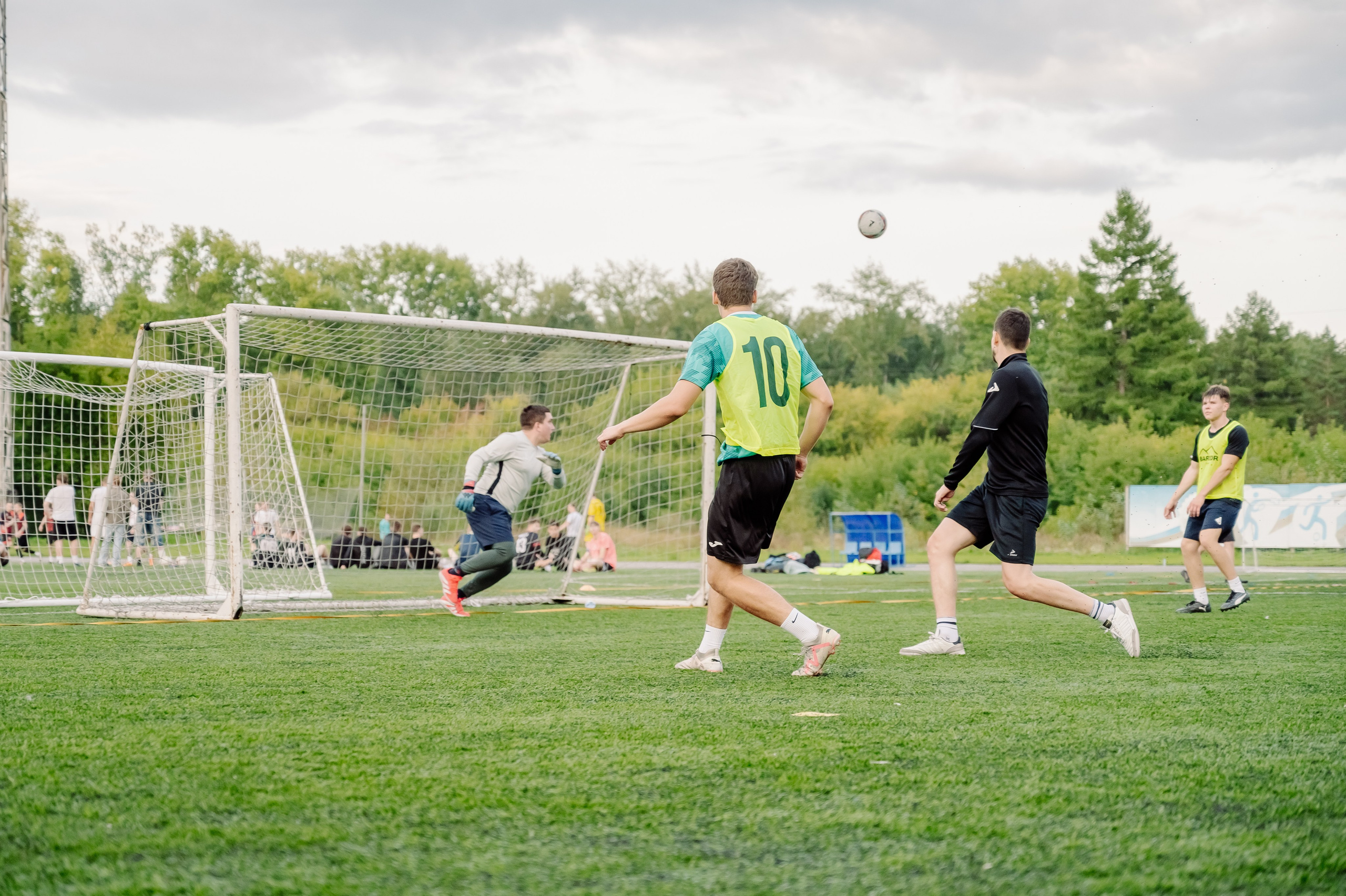Футбол в Шахтёре 08.2025. Детский фотограф, семейный фотограф и репортажи в Кемерово