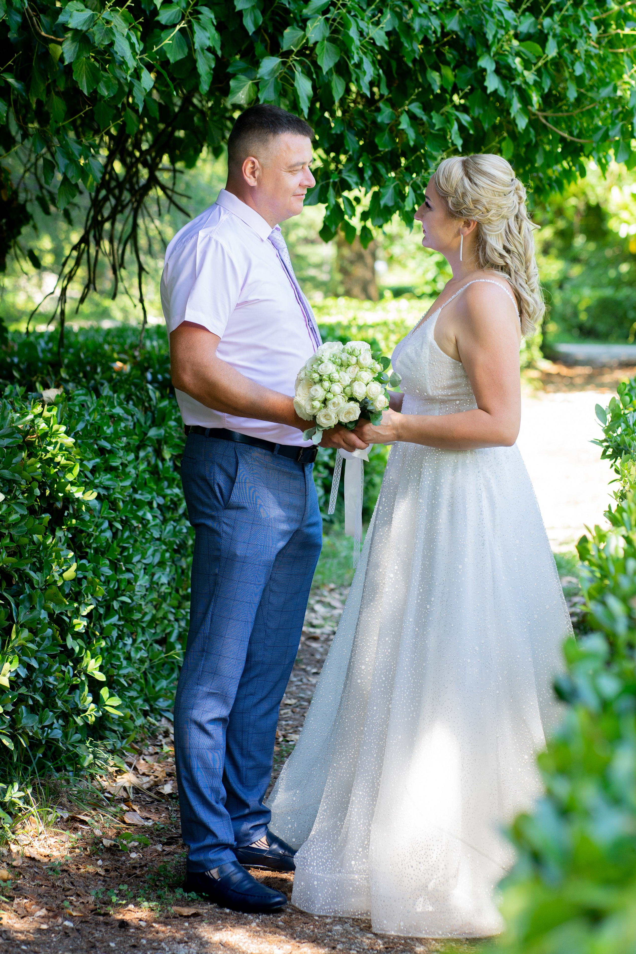 Свадебная серия в парке. Фотограф в Сочи Тиунова Маргарита и Тиунов Евгений