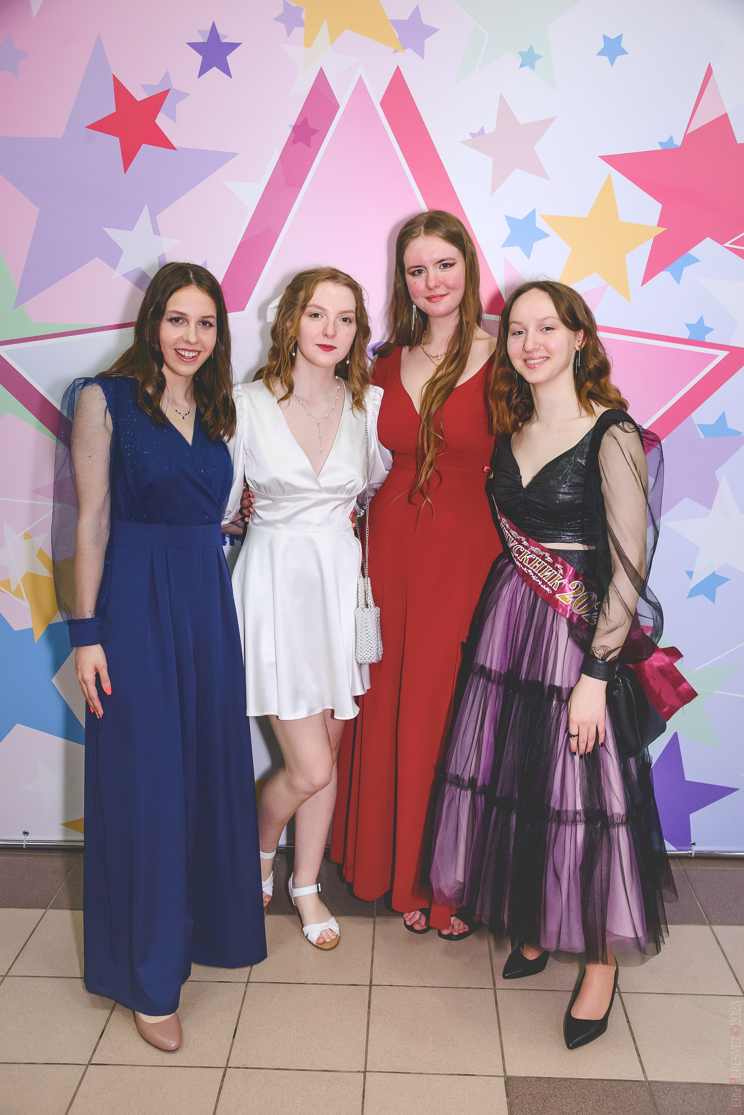 Пресс волл. Ваш фотограф на праздник в Москве, Раменском, Жуковском, Люберцах