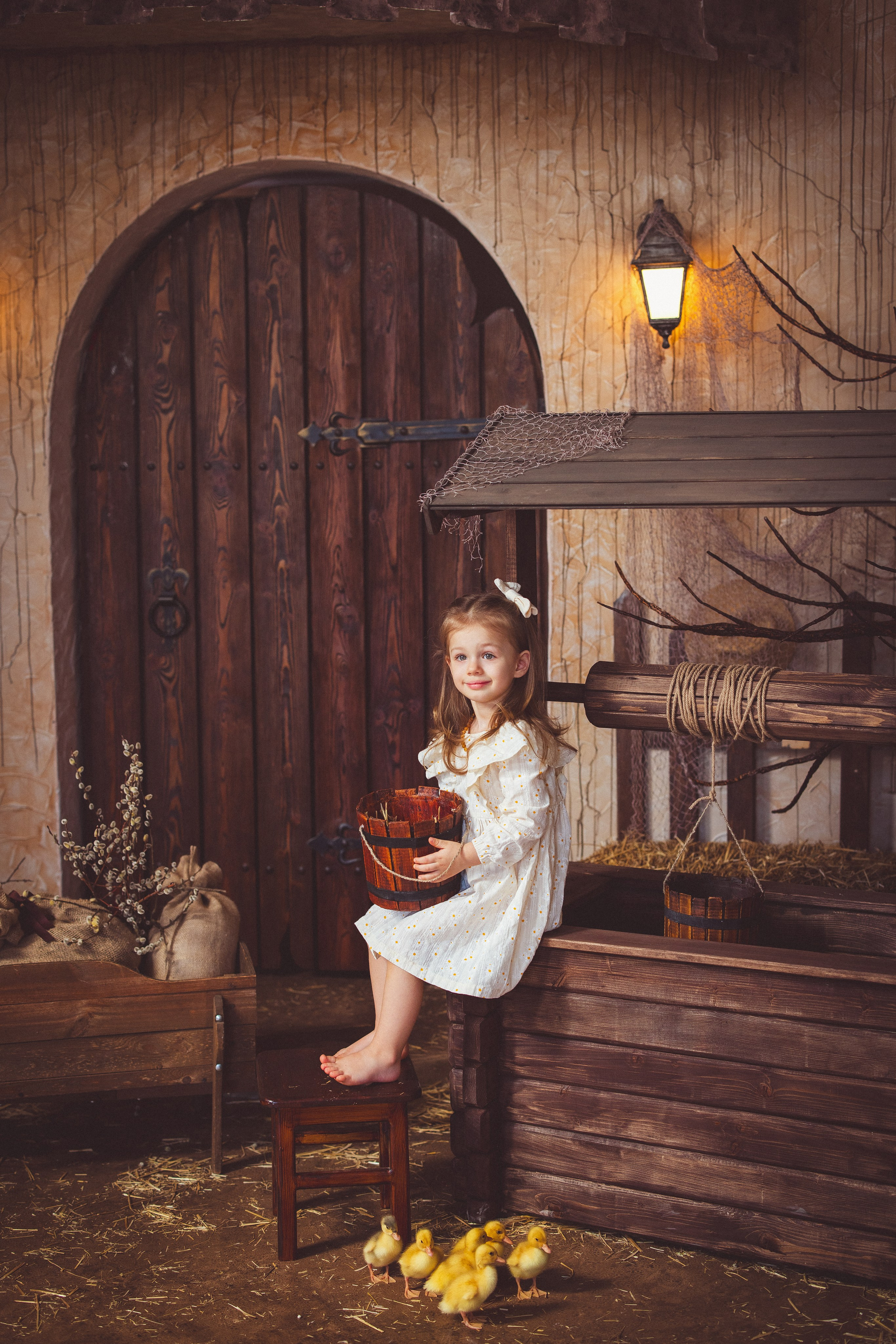 Пасхальный фотопроект с козочкой и утятами, в фотостудии «Эль» 2024 г. Семейный и детский фотограф в Краснодаре Анна Трашкова