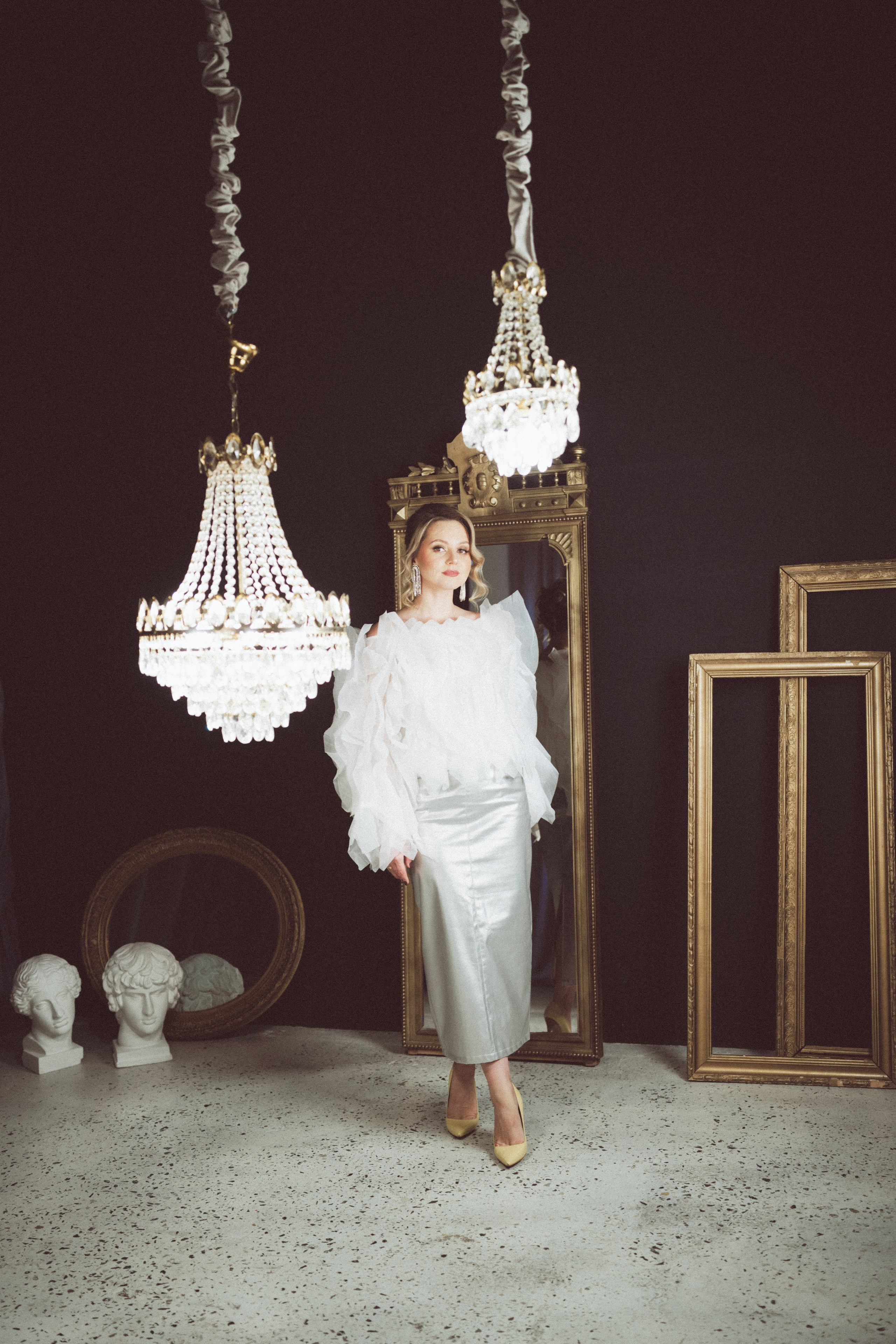 НОВОГОДНЯЯ ФОТОСЕСИИЯ В СТУДИИ ДЛЯ ДЕВУШКИ И ПРОГУЛКА ПО ЧЕРНЫШЕВСКОЙ. Профессиональный фотограф, Санкт-Петербург — Виктория Богомолова