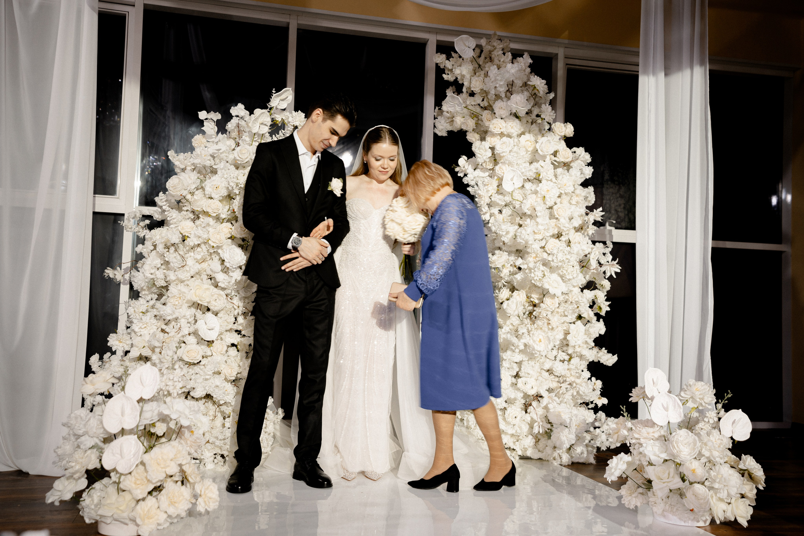 СВАДЕБНАЯ СЬЕМКА СБОРОВ В ОТЕЛЕ И ВЫЕЗД НА ЦЕРЕМОНИЮ (СНЯТО В СИБИРЕ В НИЖНЕВАРТОВСКЕ). Профессиональный фотограф, Санкт-Петербург — Виктория Богомолова