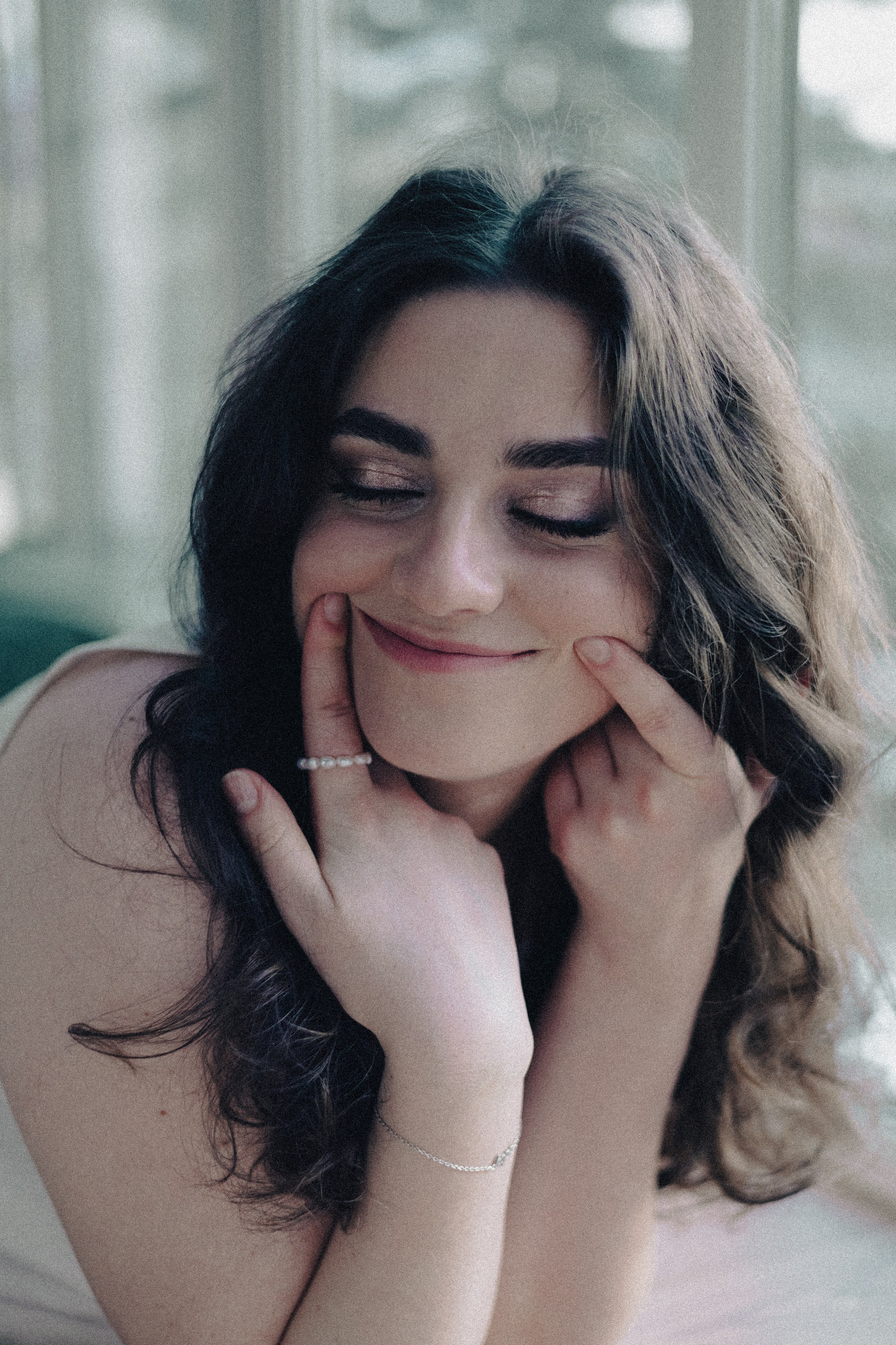 Марго. Фотограф Julia Milton | Портреты, съемки для маркетплейсов, лавстори, съёмка беременности в Санкт-Петербурге. Обучение фотографии в Спб очно