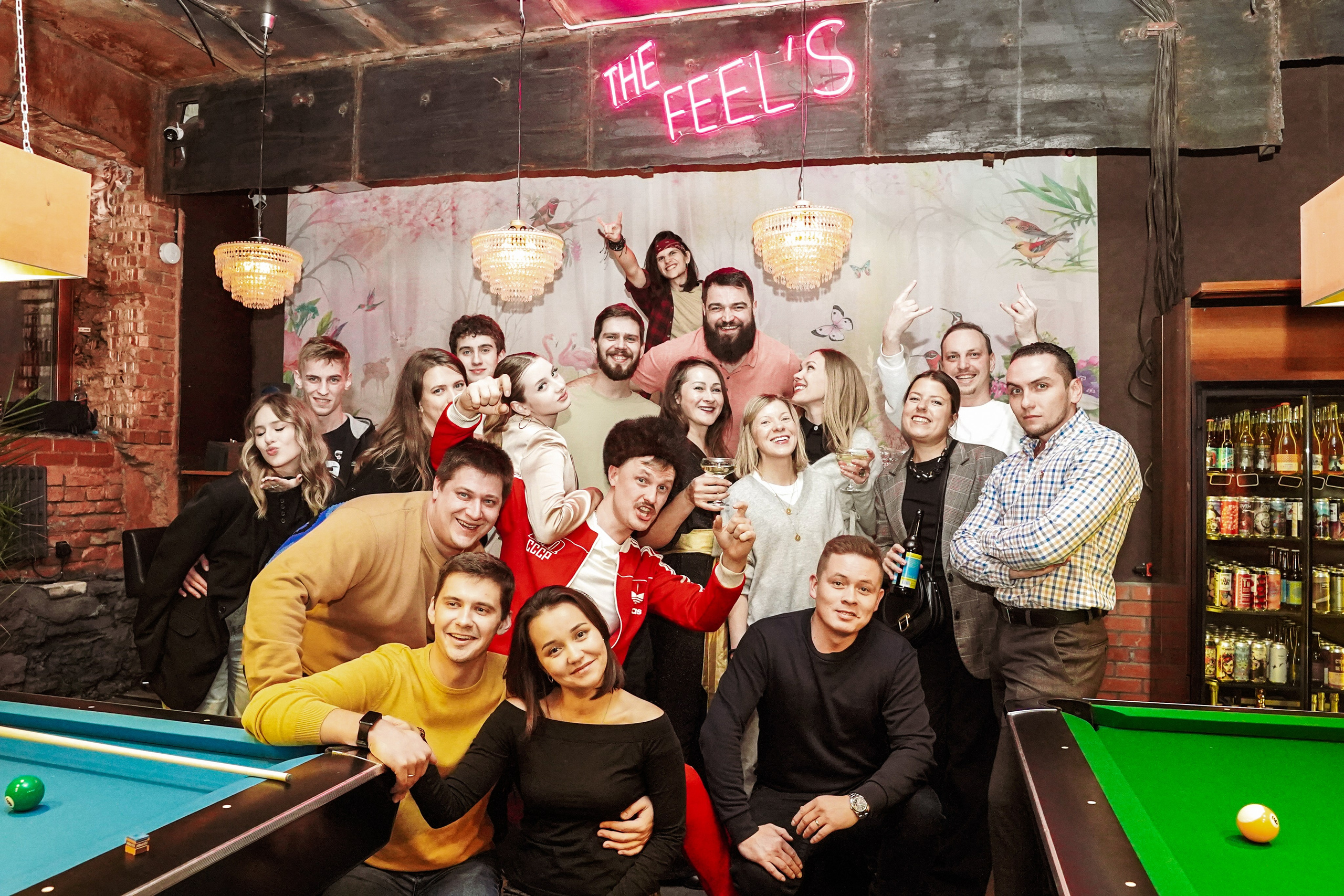 Бильярдная. ОЧЕНЬ ПЛОХОЙ ФОТОГРАФ