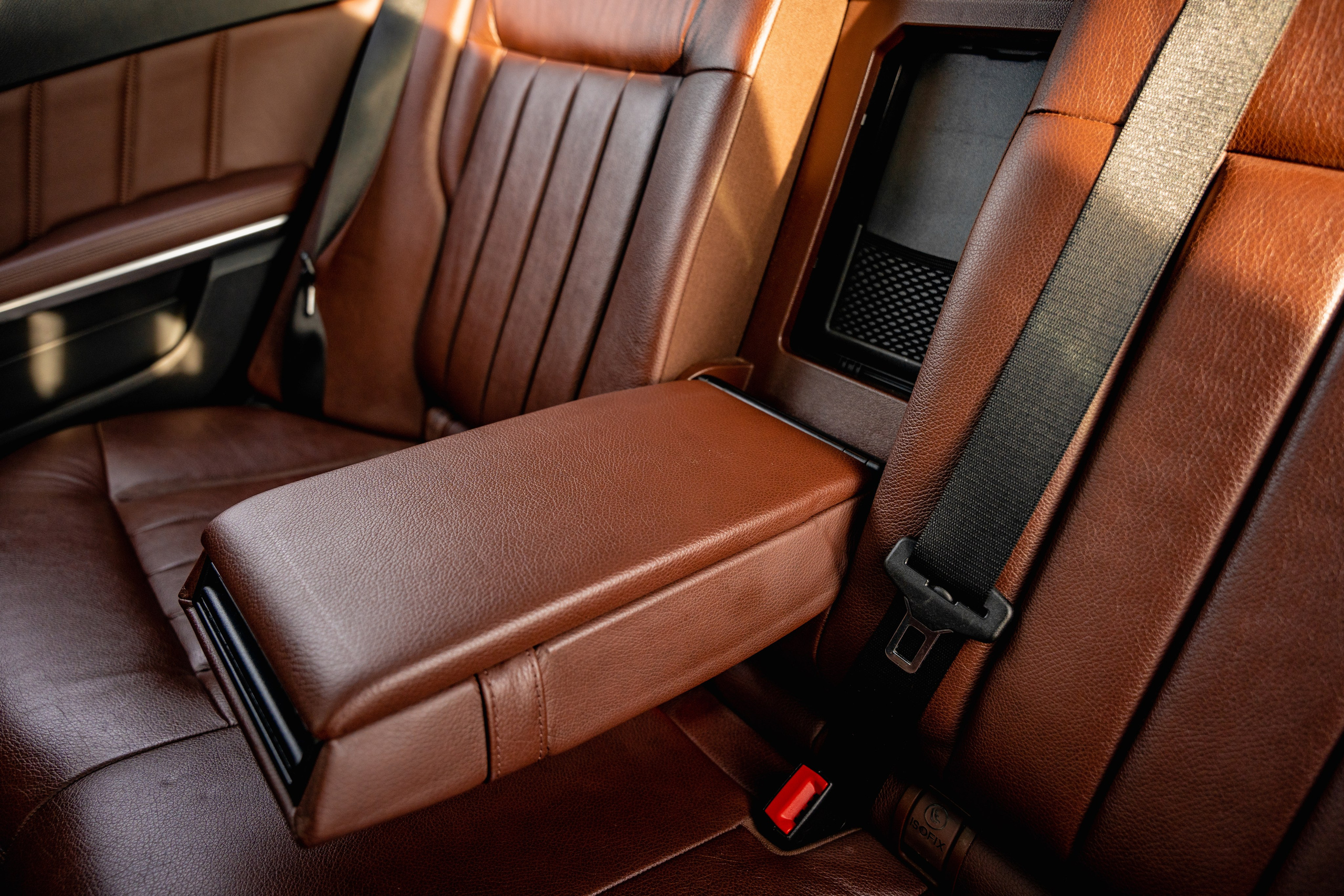 Mercedes E350. Станислав Тюрин Фотограф Москва. Индивидуальные и семейные фотосессии;