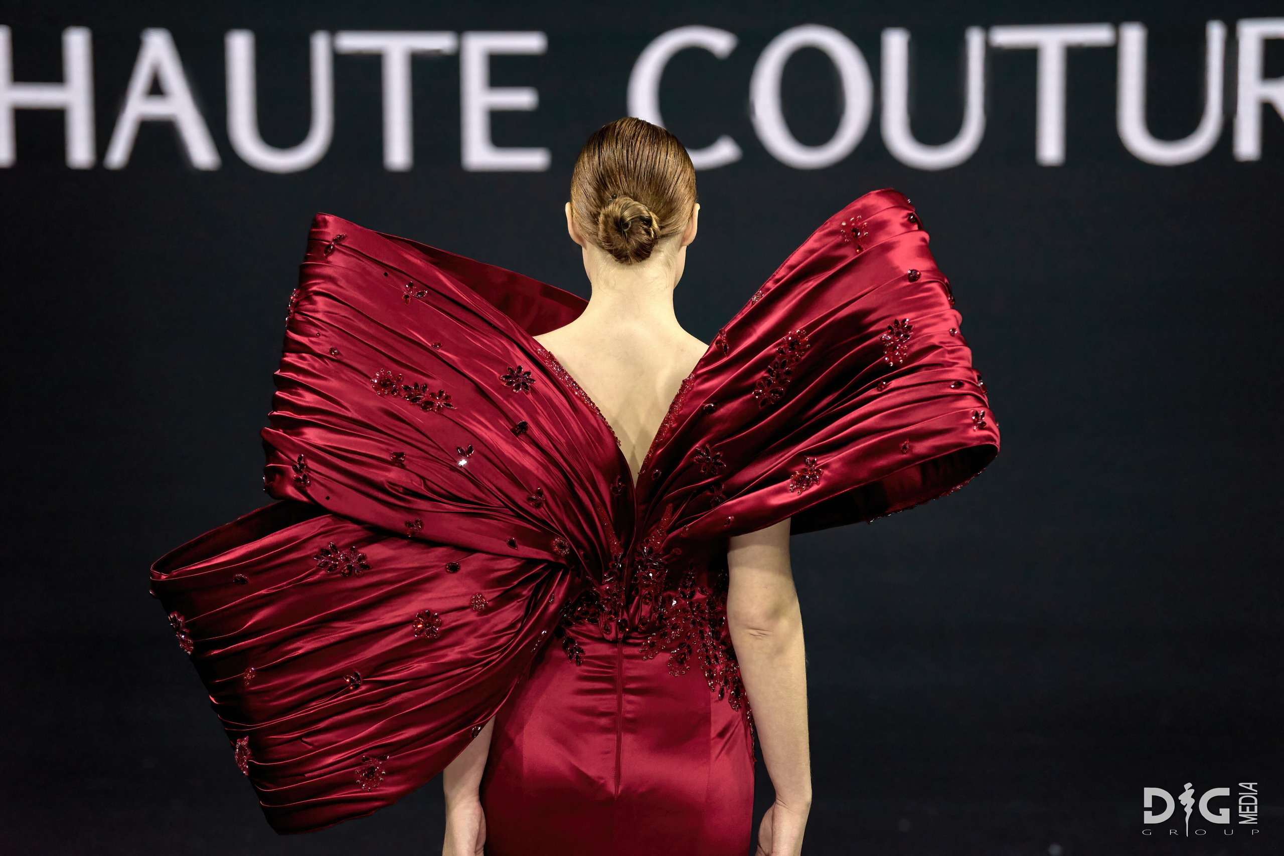 Grach haute couture | SOCHI FASHION WEEK | 2025. DG MEDIA GROUP | Контент для модных показов и концертов