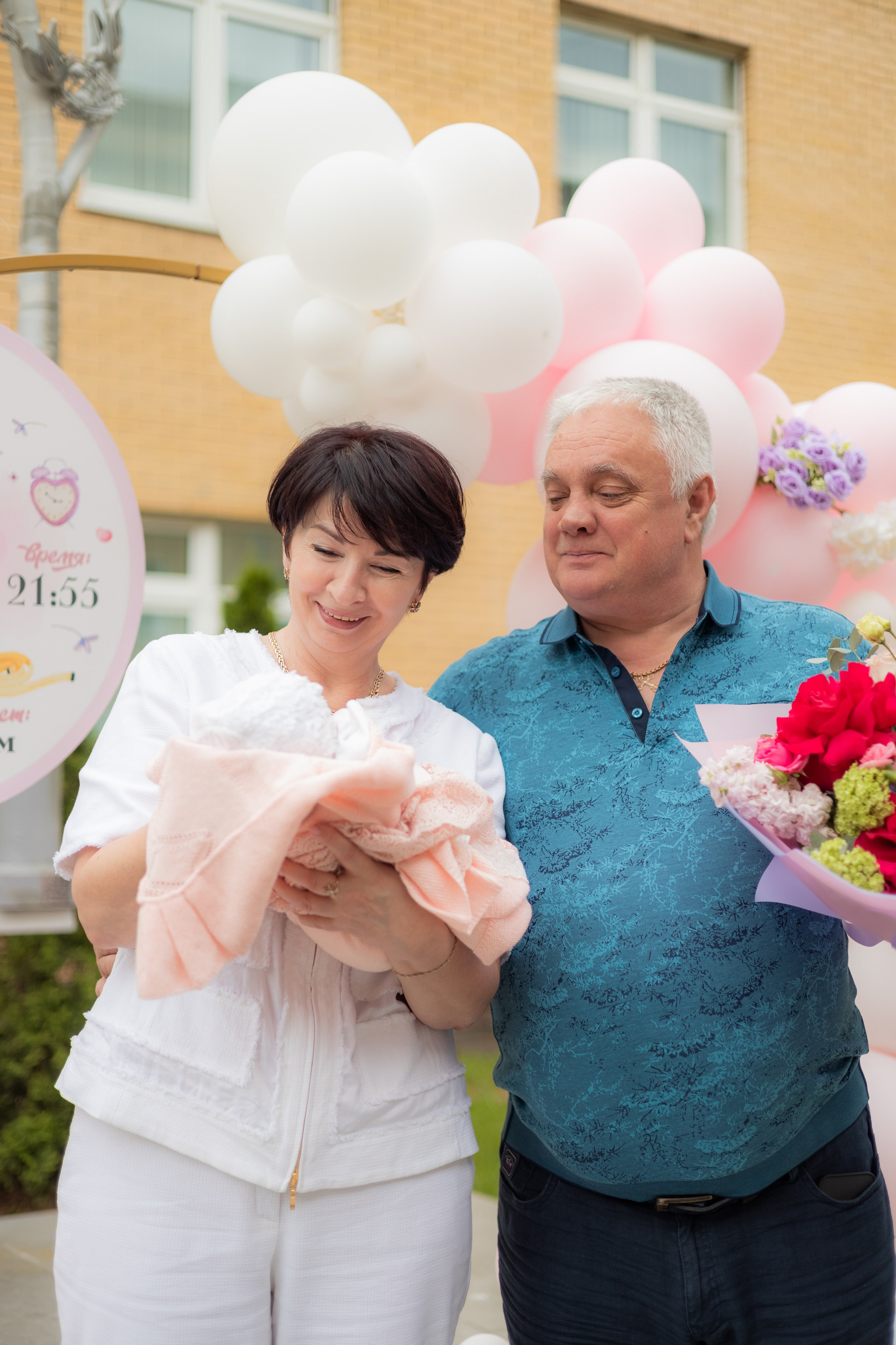 Фотограф выписки из роддома. Портретный фотограф в Москве