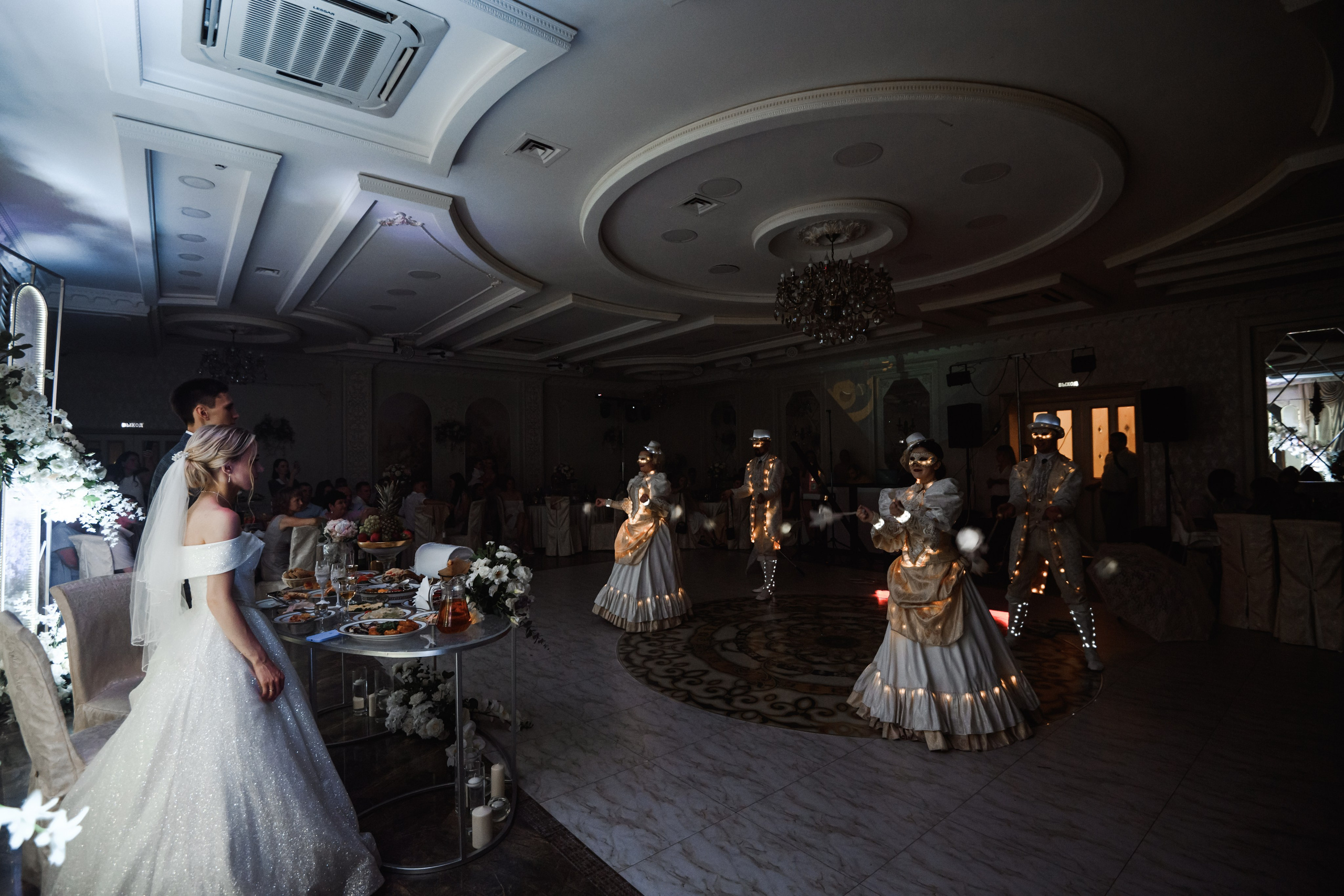 B & A. Свадебный фотограф в г. Астрахань. Так же выезжаю в другие города