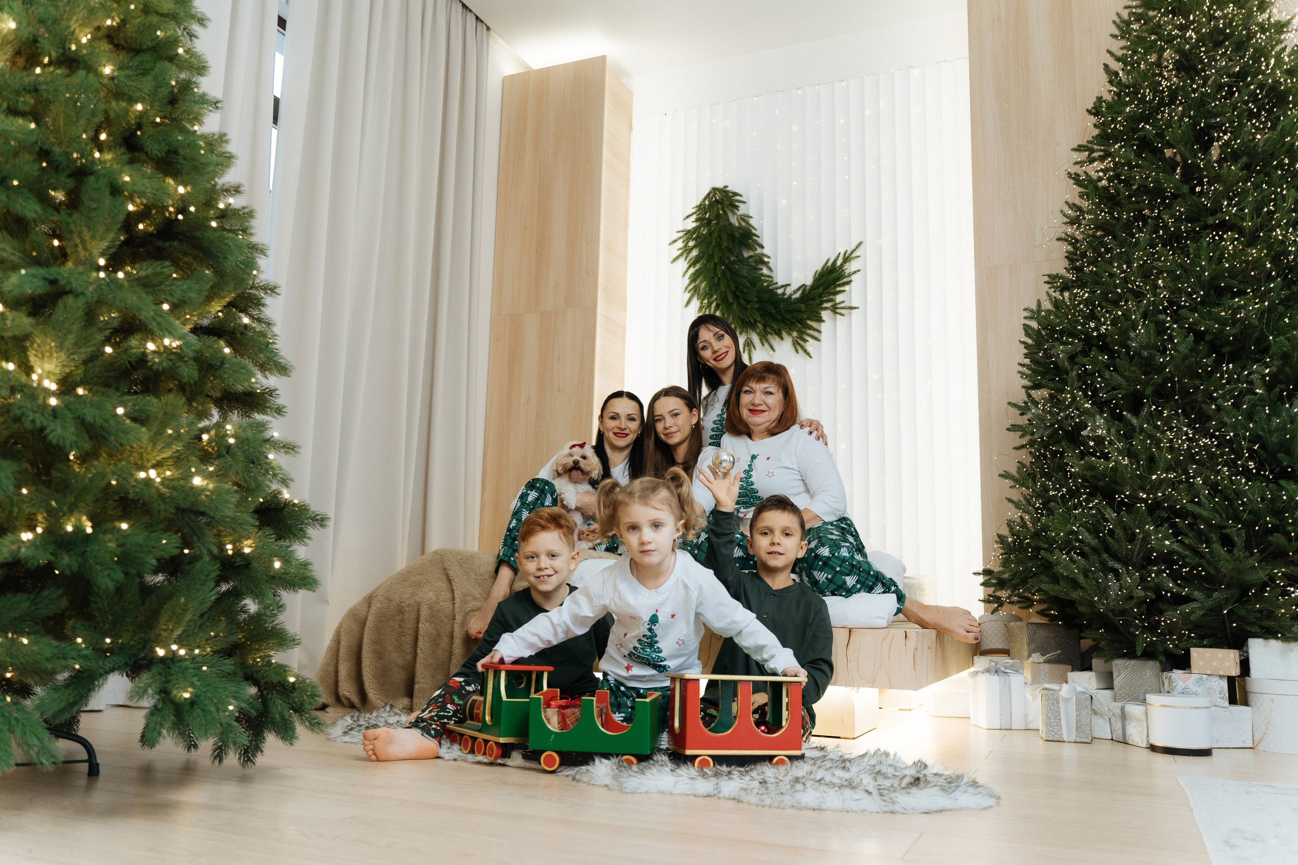 Новогодняя фотосессия большой семьей. Свадебный и семейный фотограф в Севастополе и в Крыму