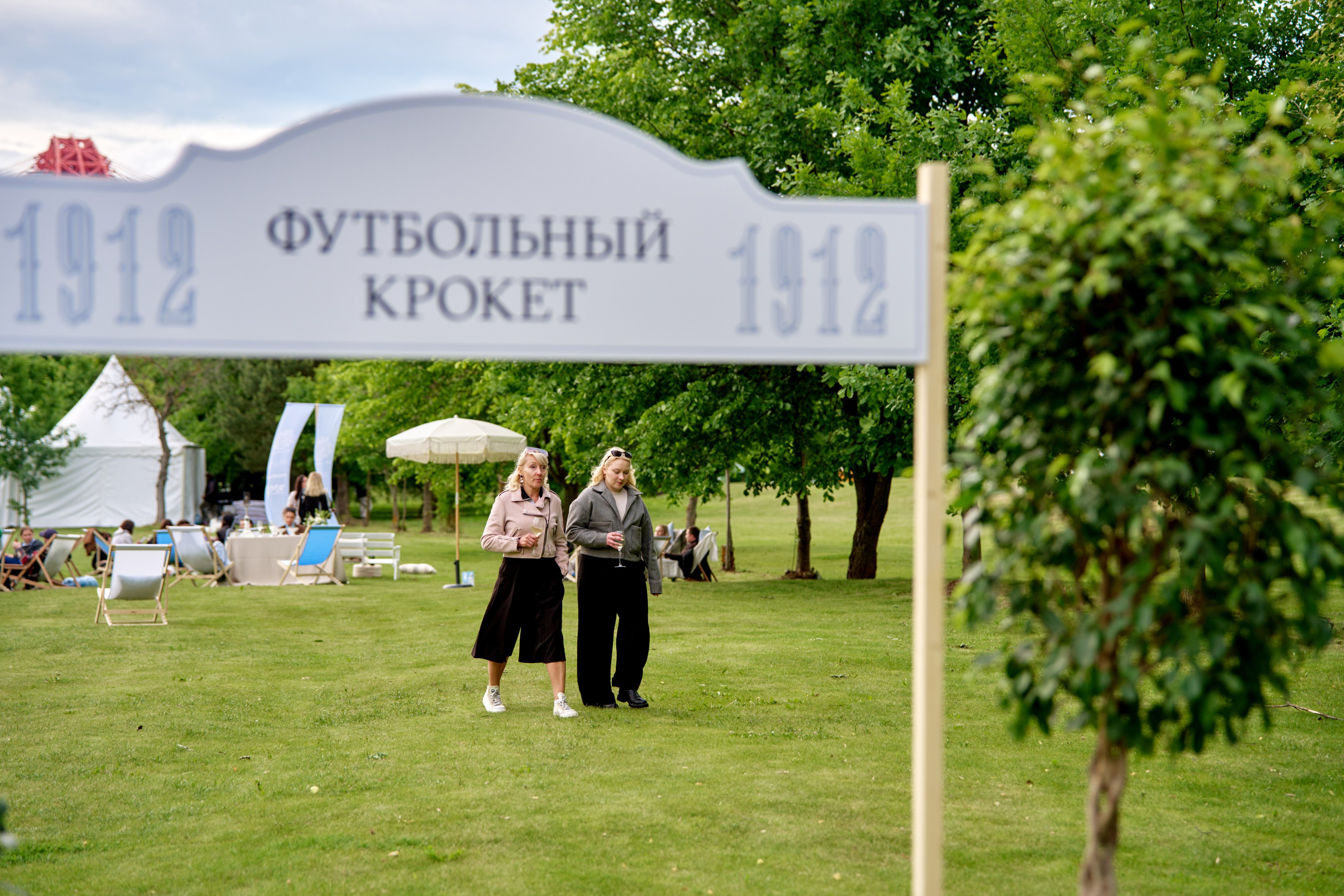 Пикник со сборной России по футболу. Олег Акентьев | Event | Culture Photographer | Inside events | public life Moscow & 🌎
