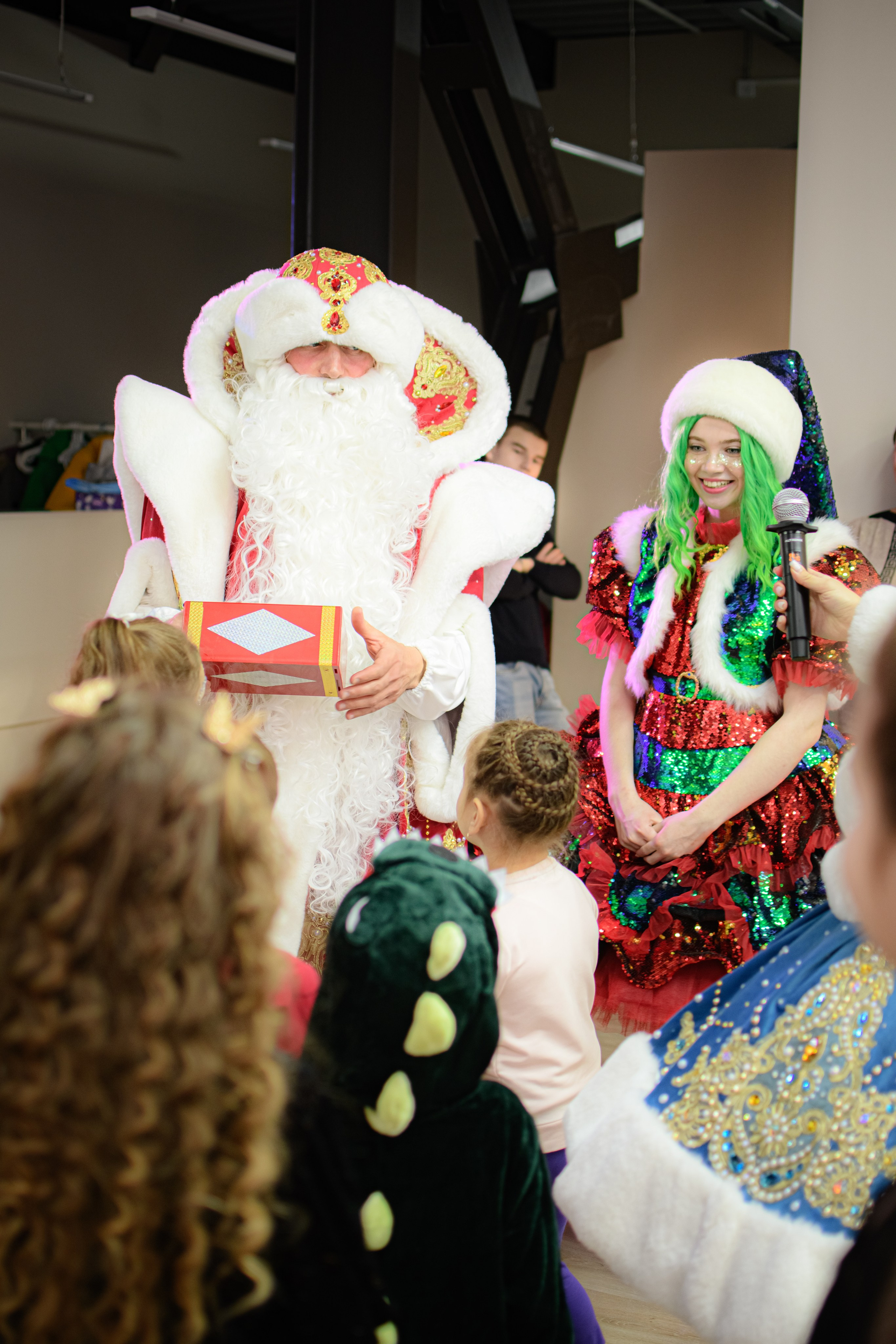 HAPPY NEW YEAR. Photokarish