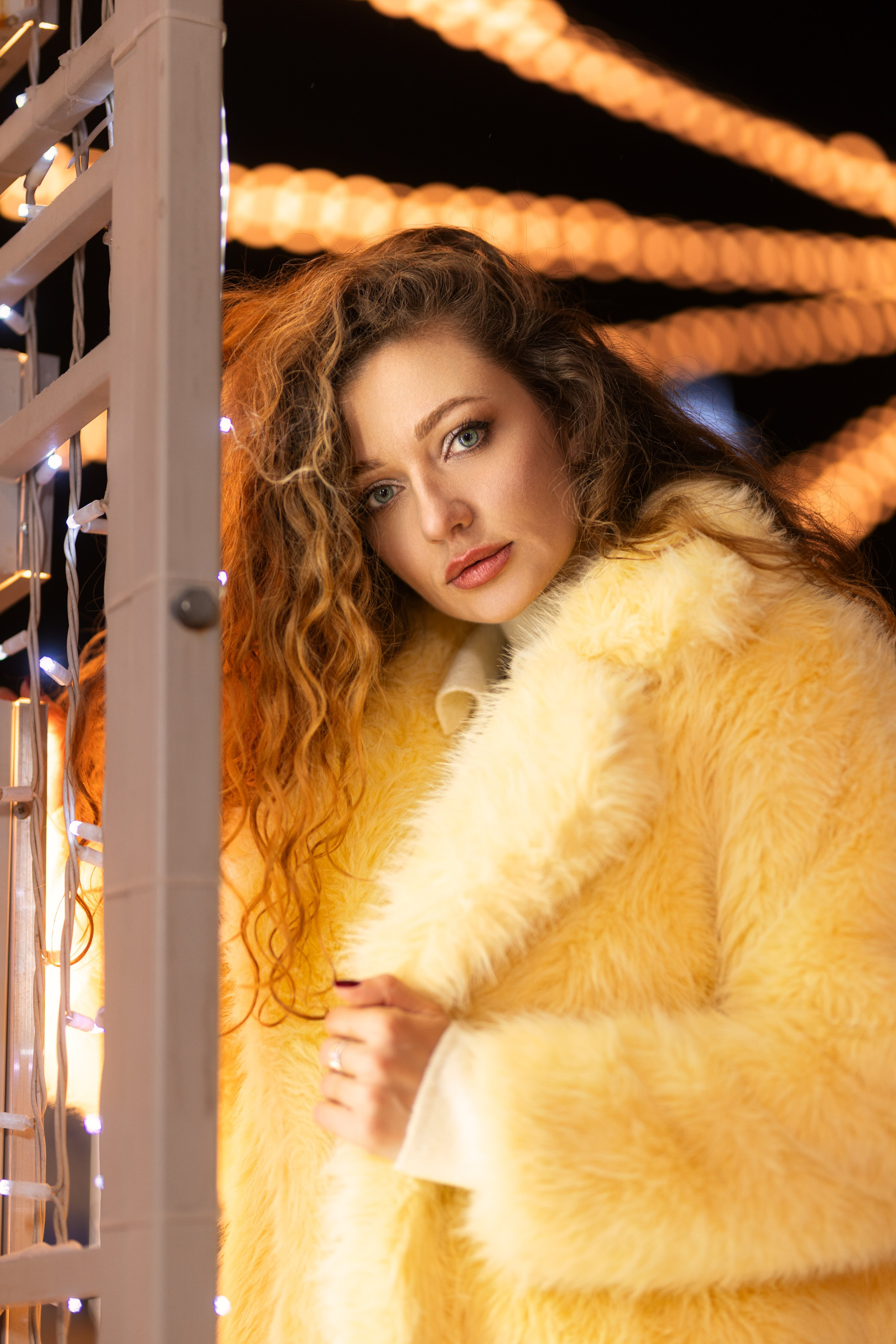 Ночная новогодняя фотосессия у праздничной елки