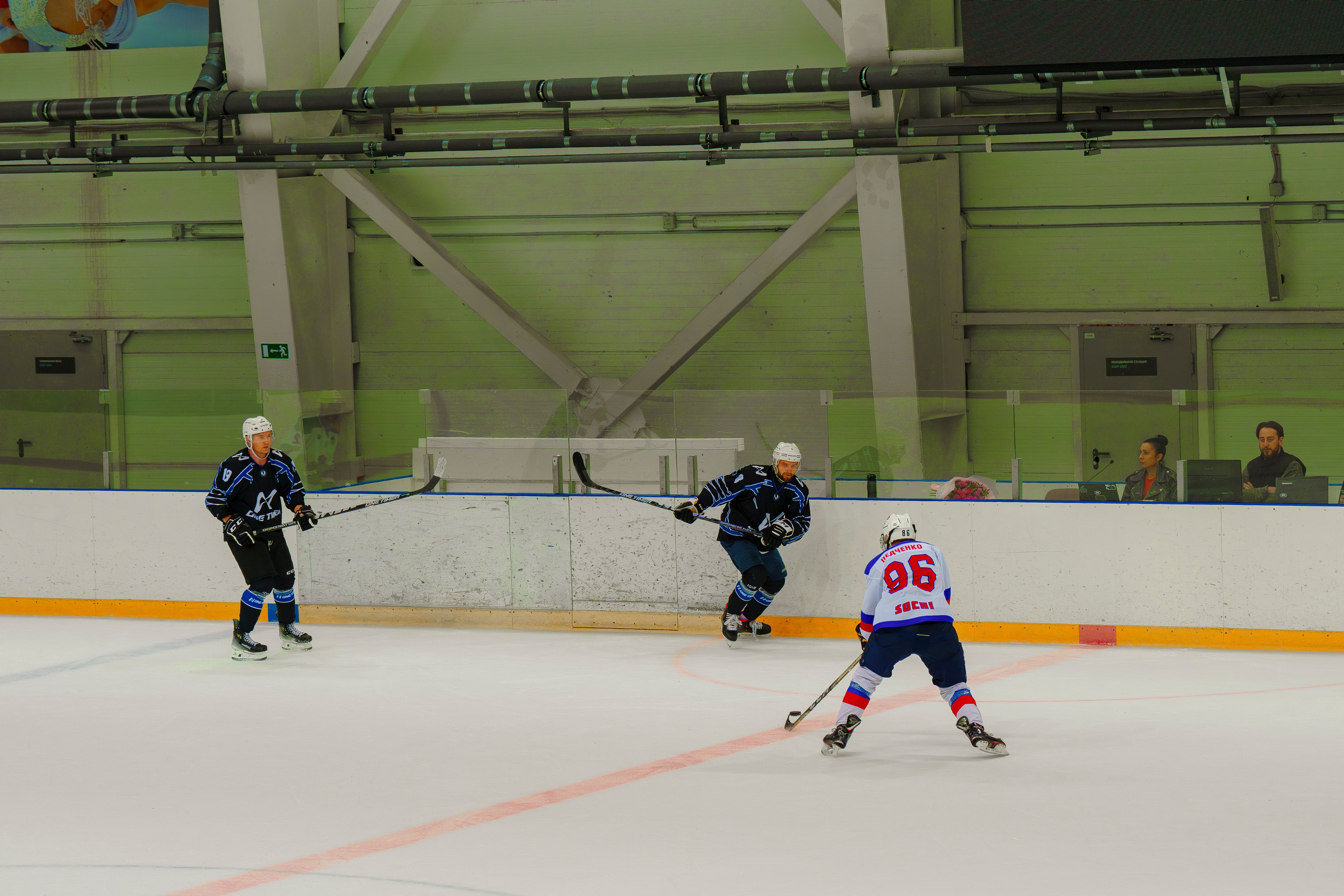 Фотосъемка хоккейных матчей в Сочи. Фотограф видеограф Геннадий Янбаев в Сочи, Краснодаре