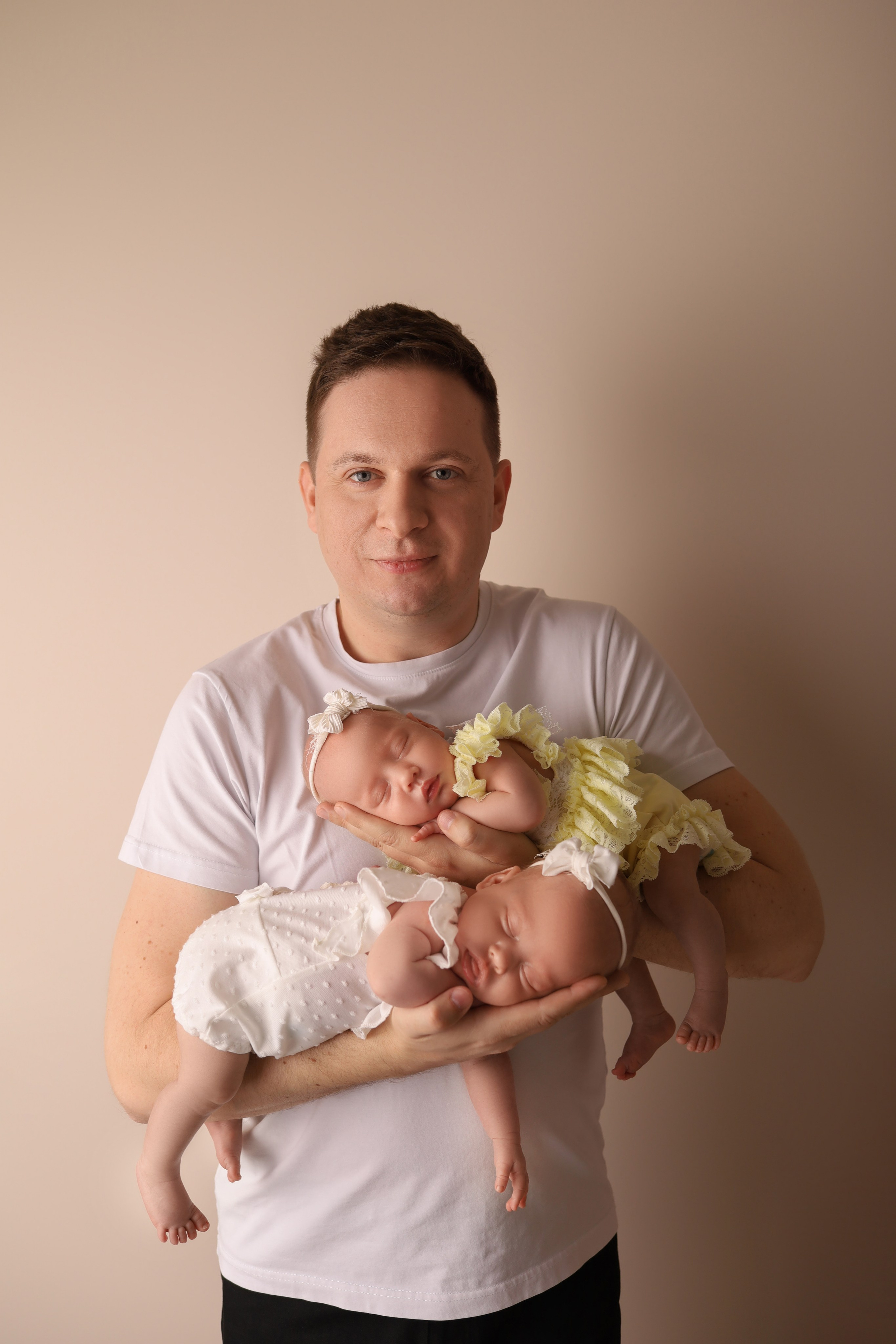 Близняшки. Фотограф новорожденных в Москве и Московской области Наталья Збиглей