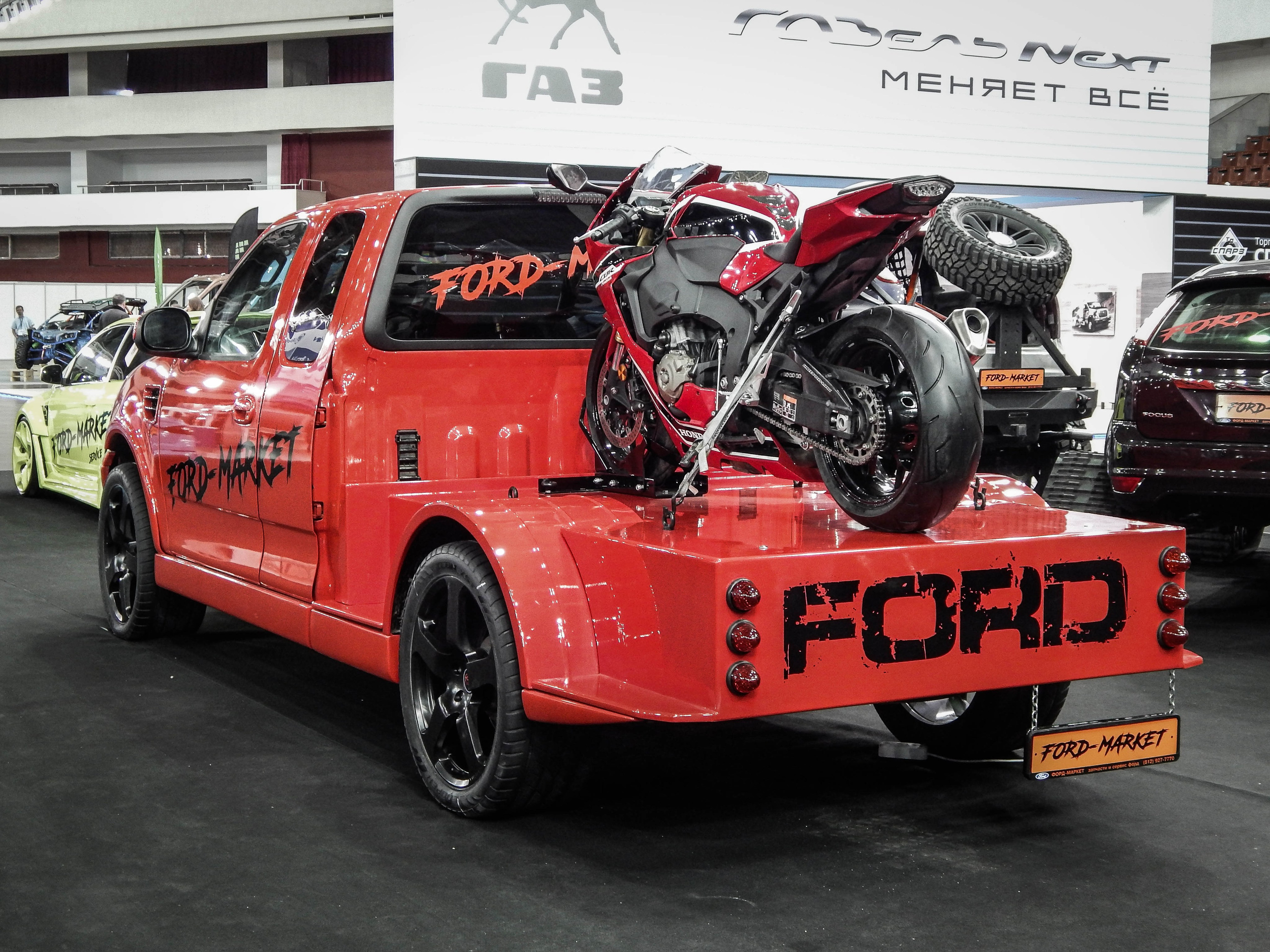 Мир Автомобиля 2018. Александр Попов