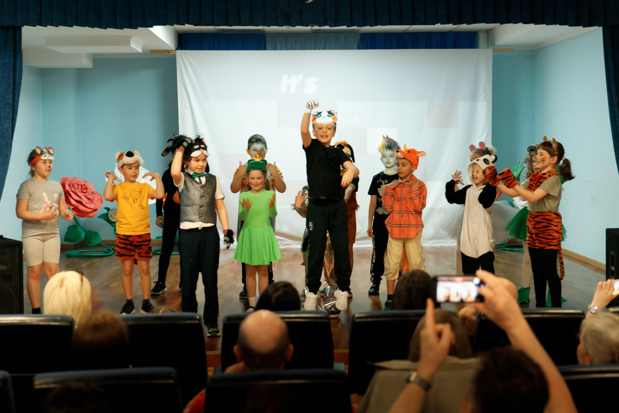 Школа «Кристалл» | Show us your talent. Свадебный, семейный и школьный фотограф в Сызрани Максим Баталов