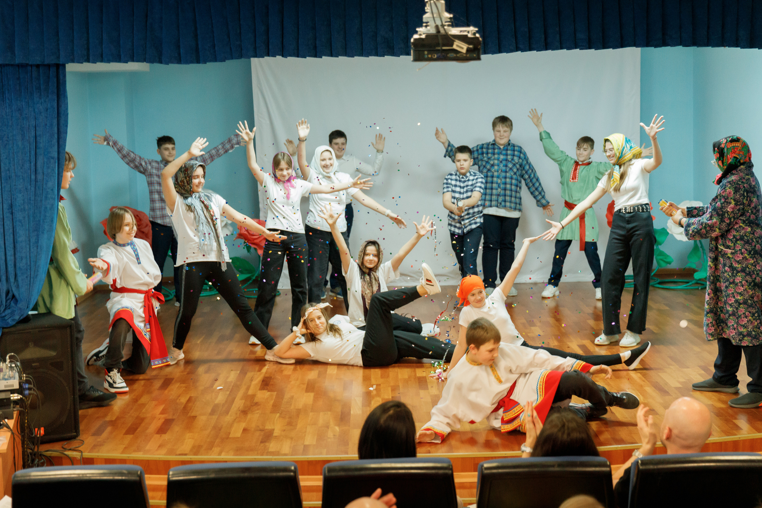 Школа «Кристалл» | Show us your talent. Свадебный, семейный и школьный фотограф в Сызрани Максим Баталов