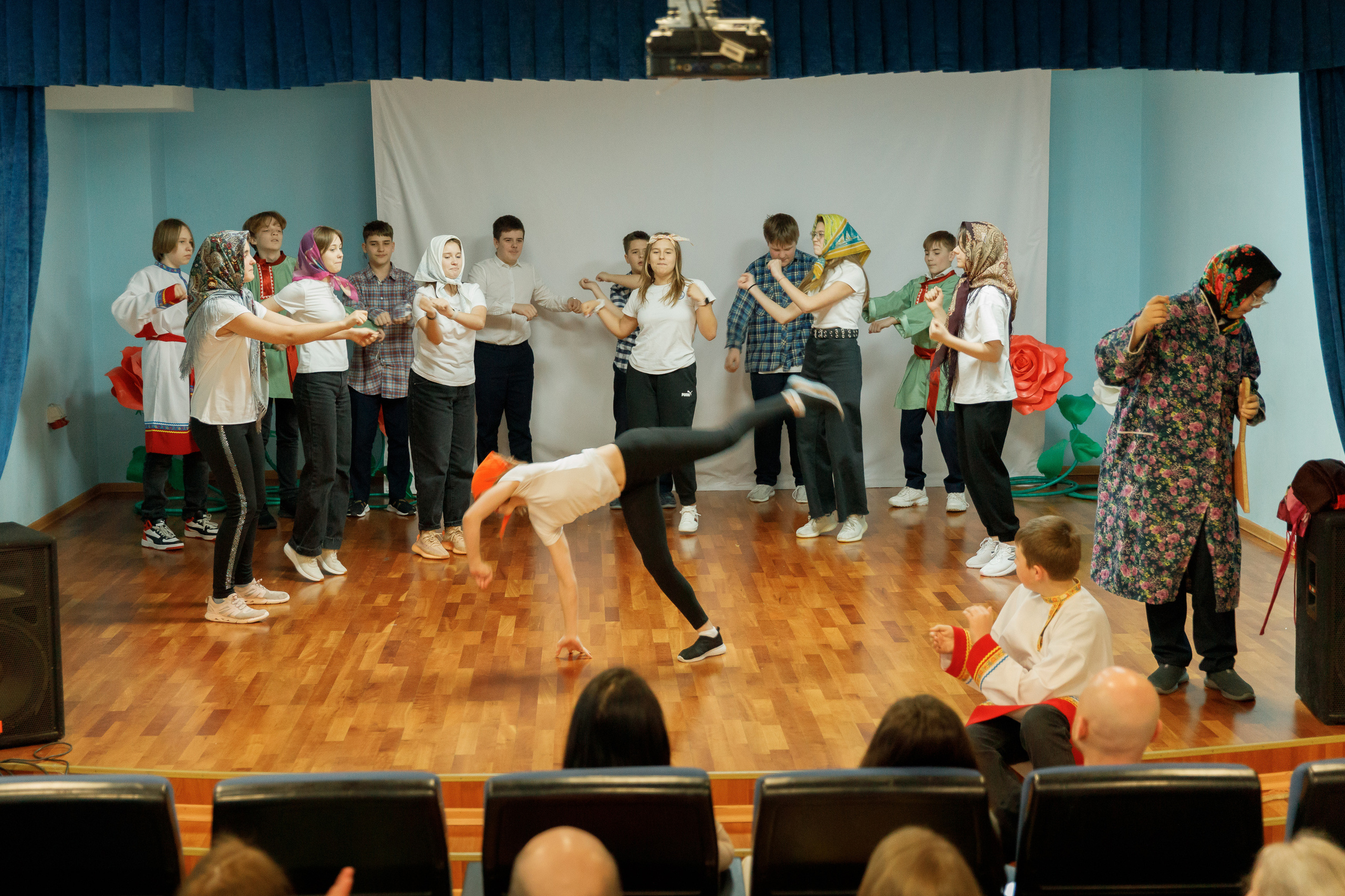 Школа «Кристалл» | Show us your talent. Свадебный, семейный и школьный фотограф в Сызрани Максим Баталов