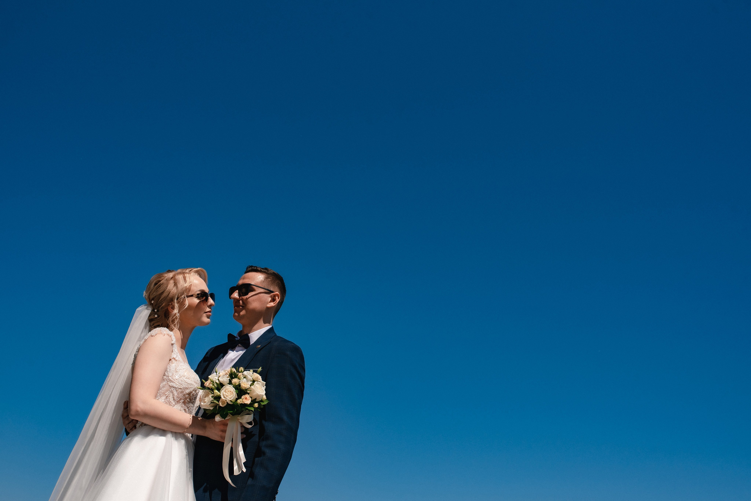 Свадьба в солнечный день в Барнауле. Сергей Богомолов. Свадебный и семейный фотограф