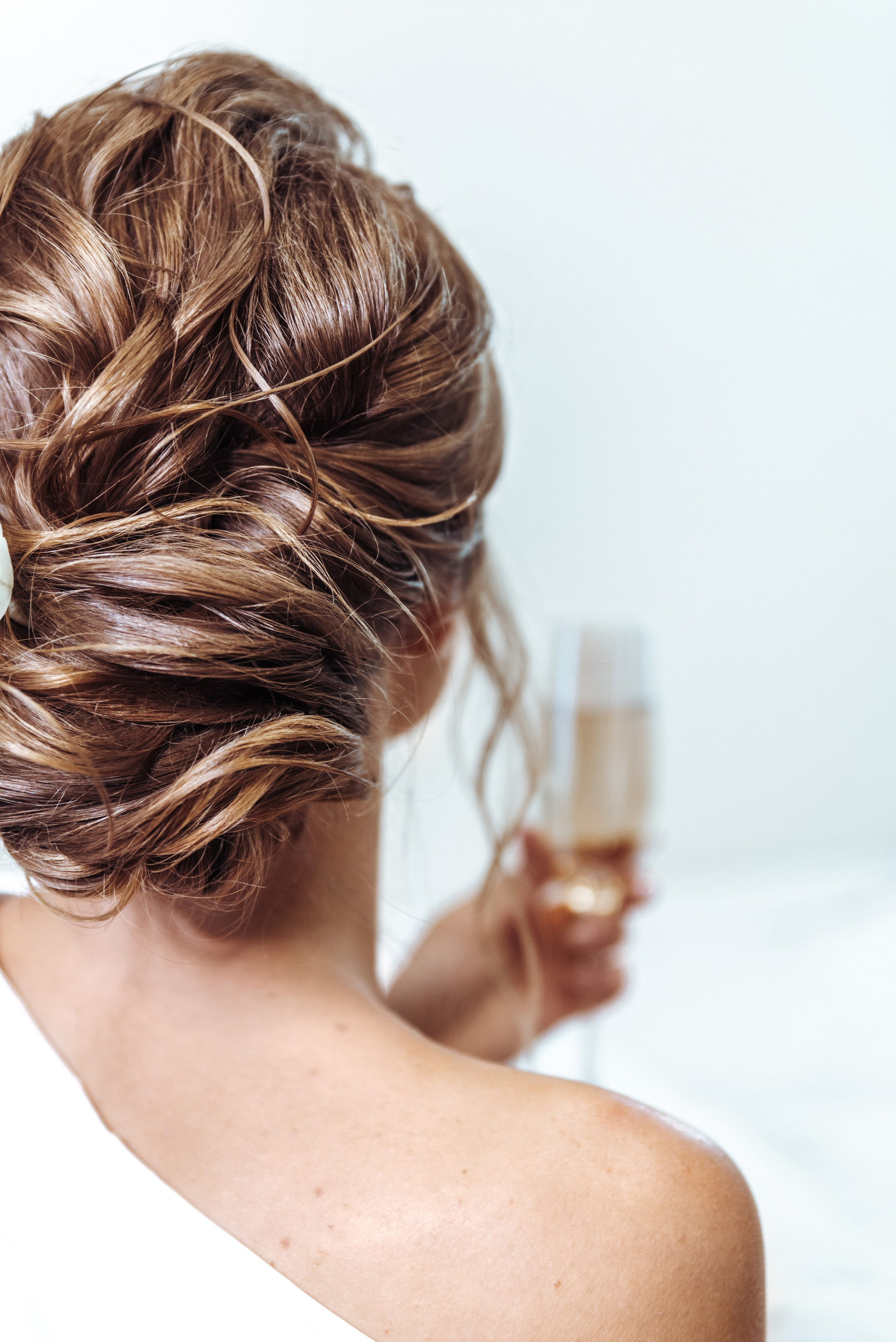 Свадебные прически. Юлия Штовбань — ваш визажист и стилист по волосам в Москве