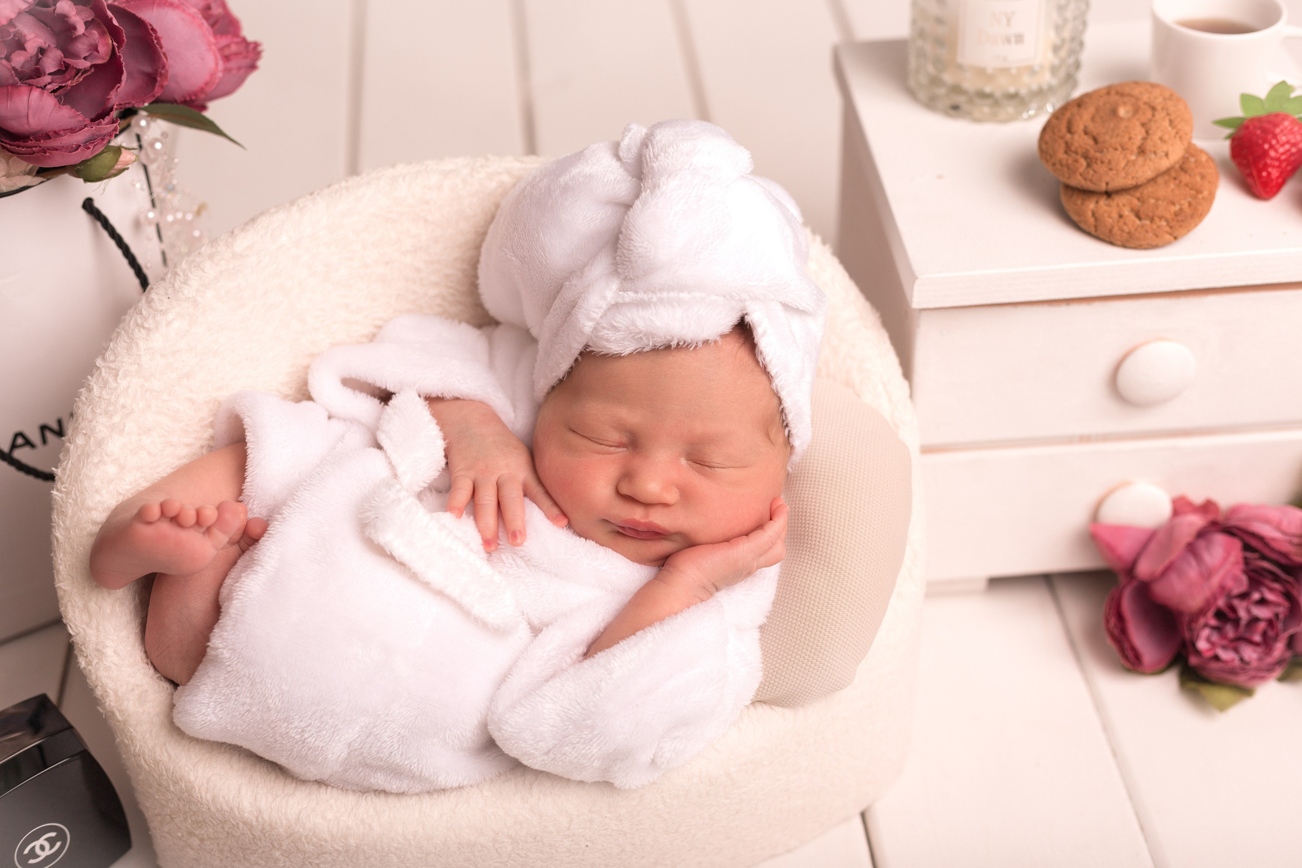 Фотографии новорожденных детей. Фотограф новорожденных в Омске Анастасия Моисеева