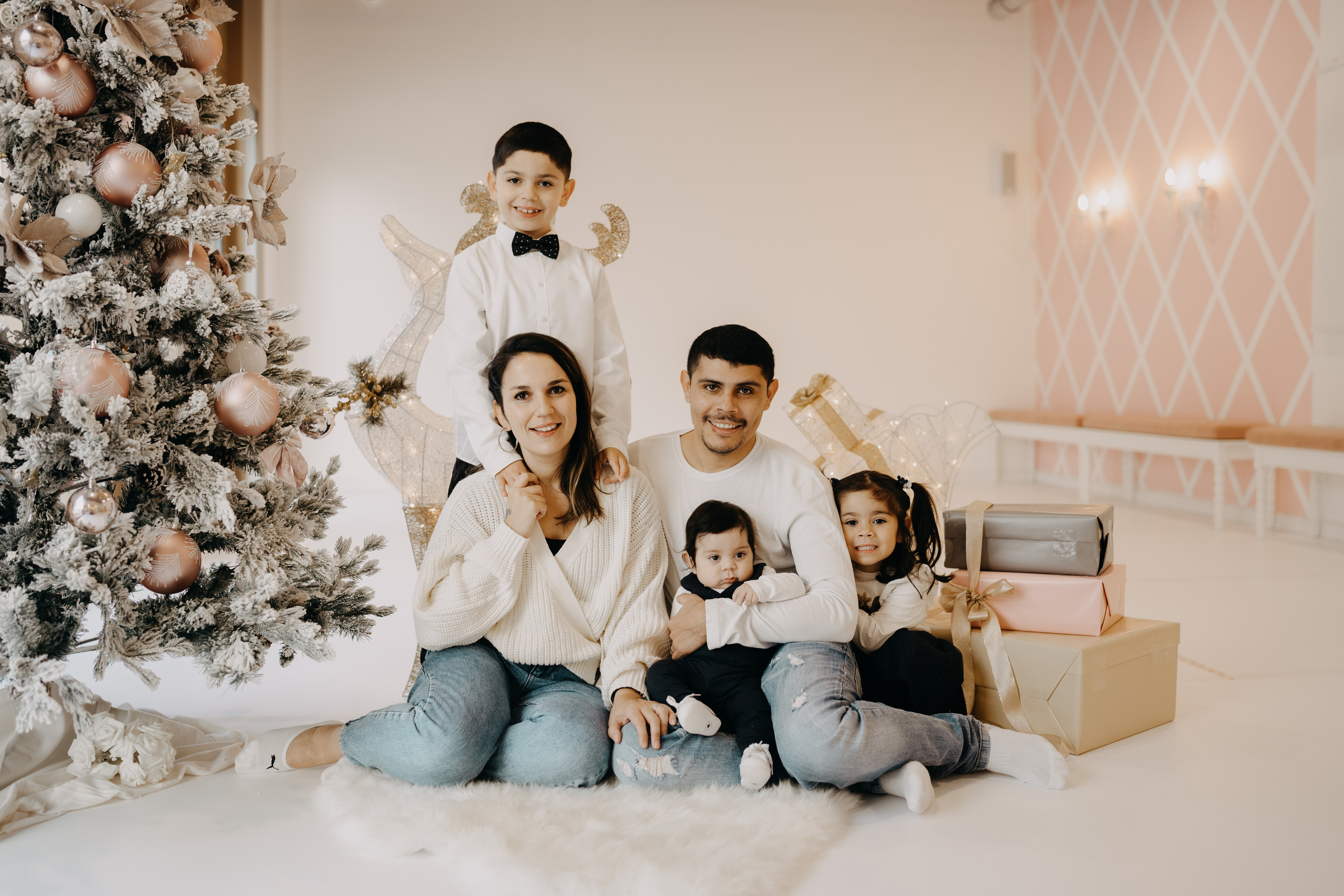 Christmas photoshoot. Профессиональный свадебный фотограф в Женеве и Швейцарии | Таня Вовчецкая