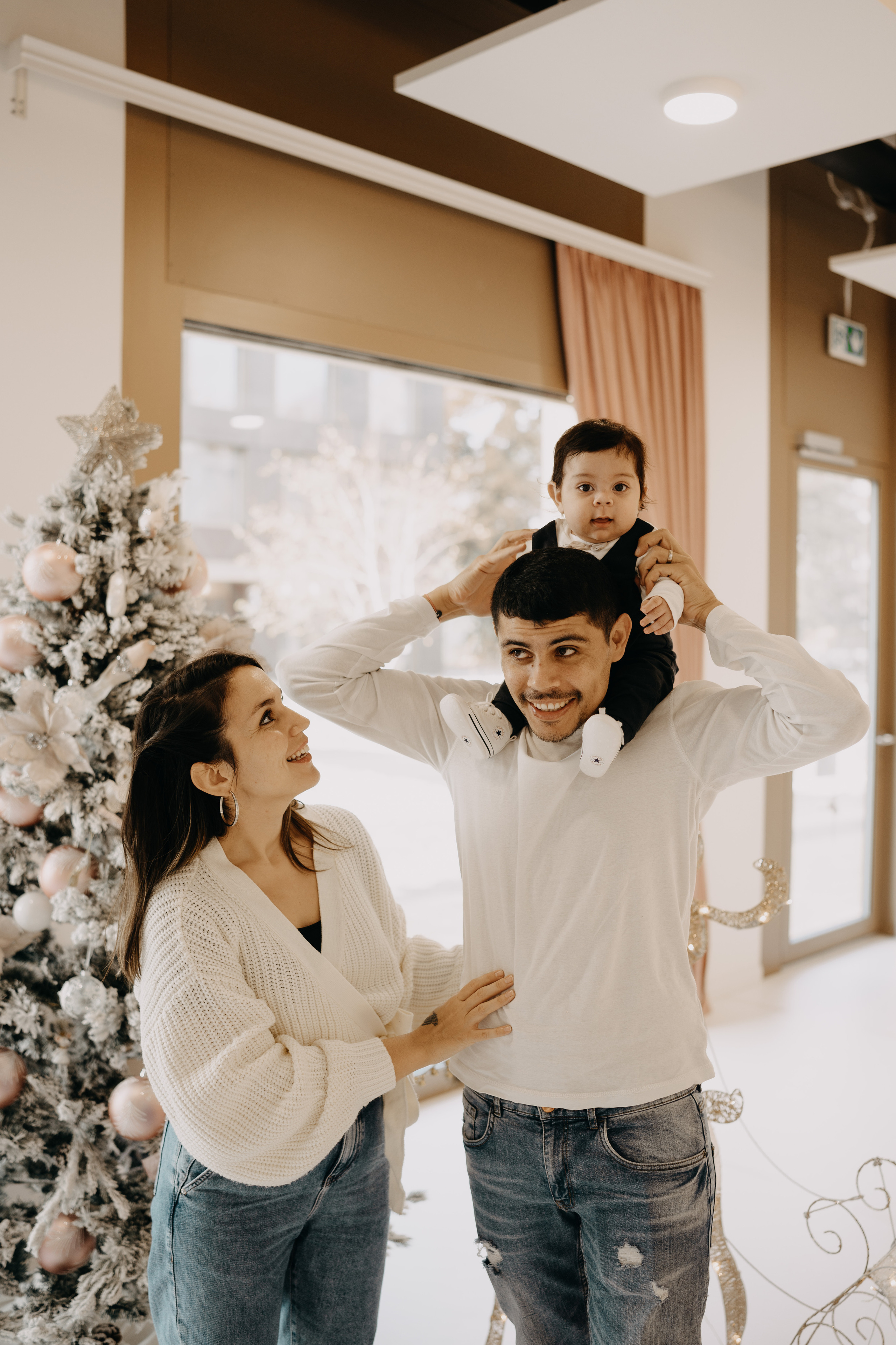 Christmas photoshoot. Профессиональный свадебный фотограф в Женеве и Швейцарии | Таня Вовчецкая