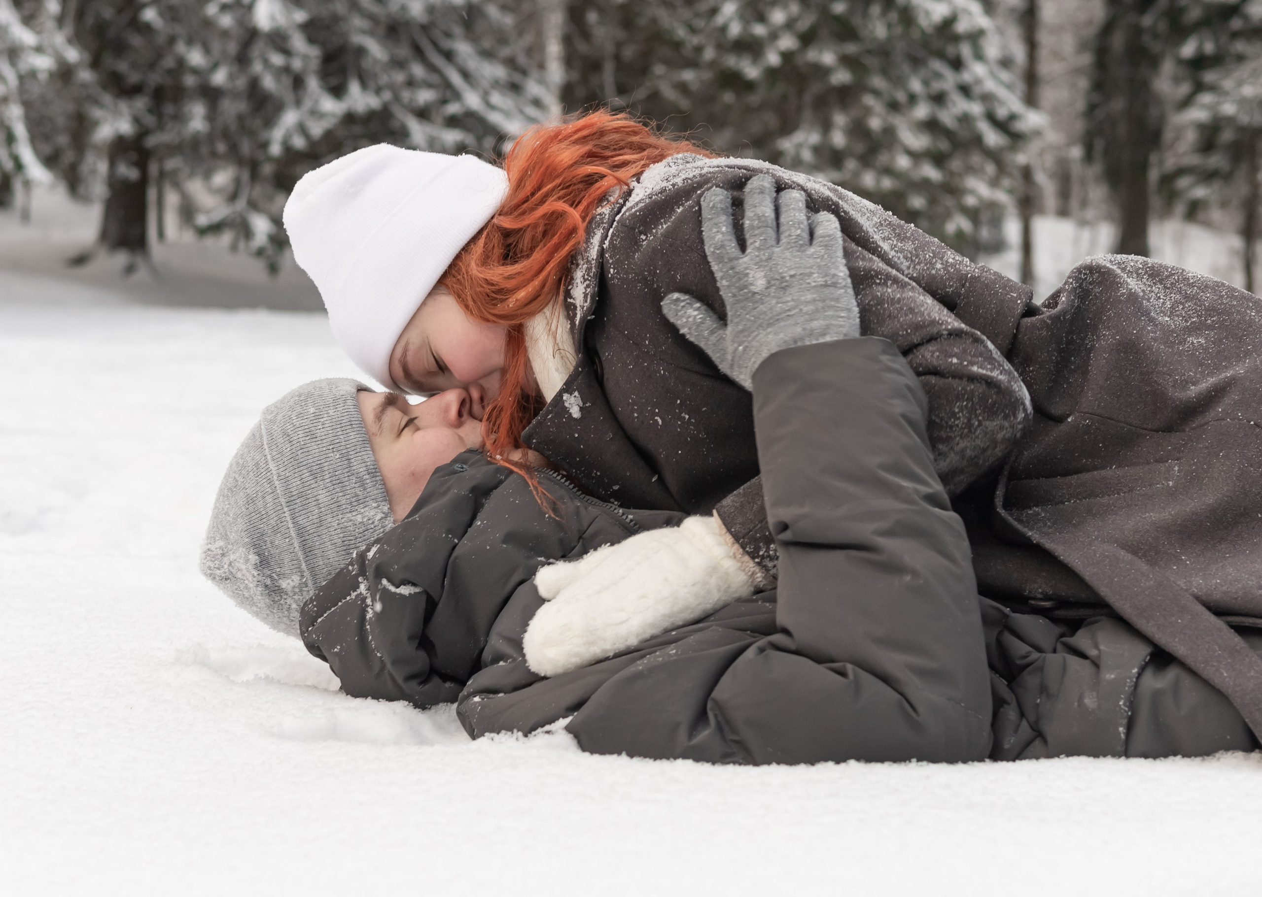Егор и Николь. Зимняя фотосессия в парке. Портретный фотограф Панферова Регина г. Санкт-Петербург, г. Казань