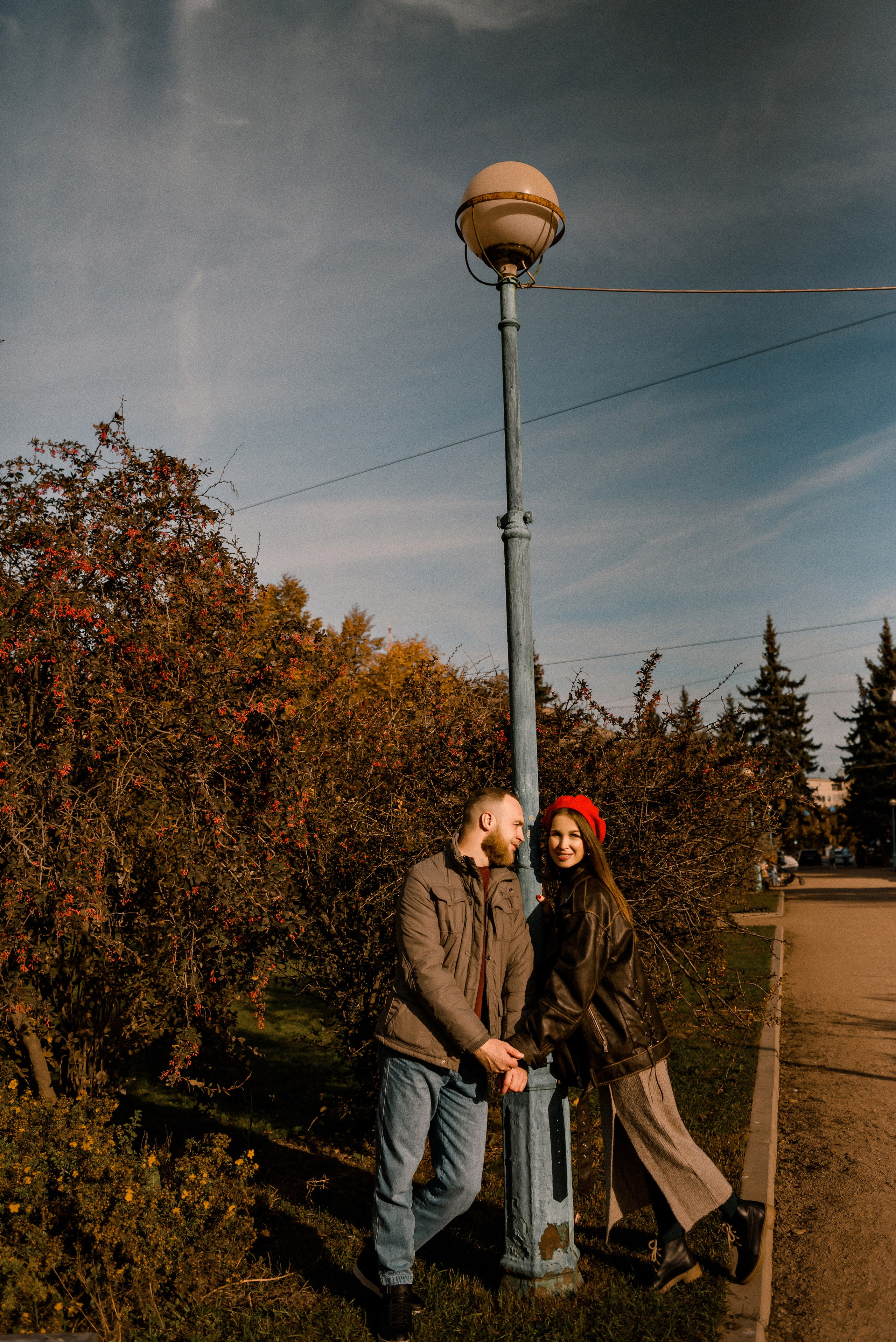 Люба и Коля. Осень на Петроградке. Свадебный фотограф в Санкт-Петербурге София Шубик