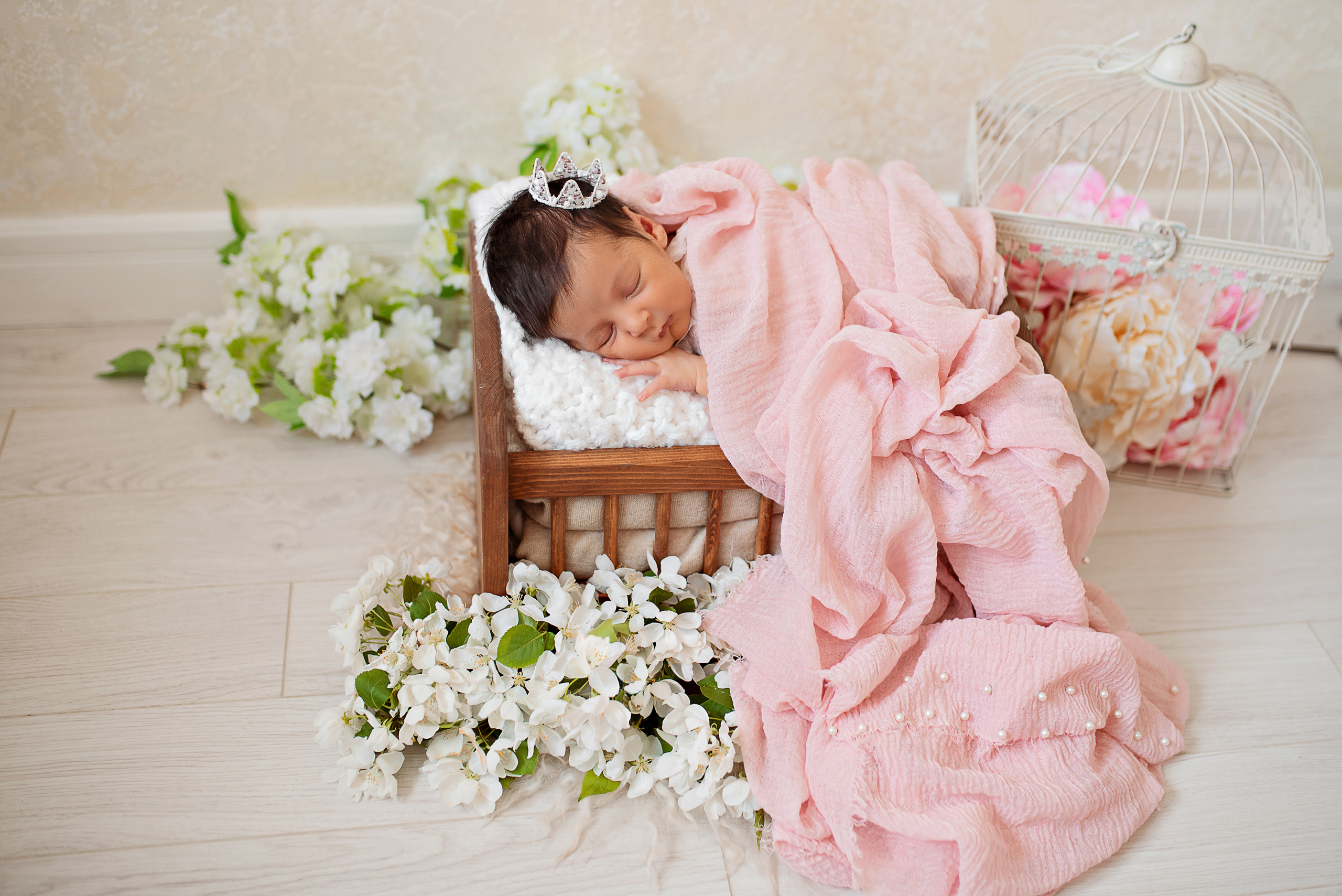 Новорожденные девочки. Фотограф новорожденных и детей до года в Челябинске Иванова Елена