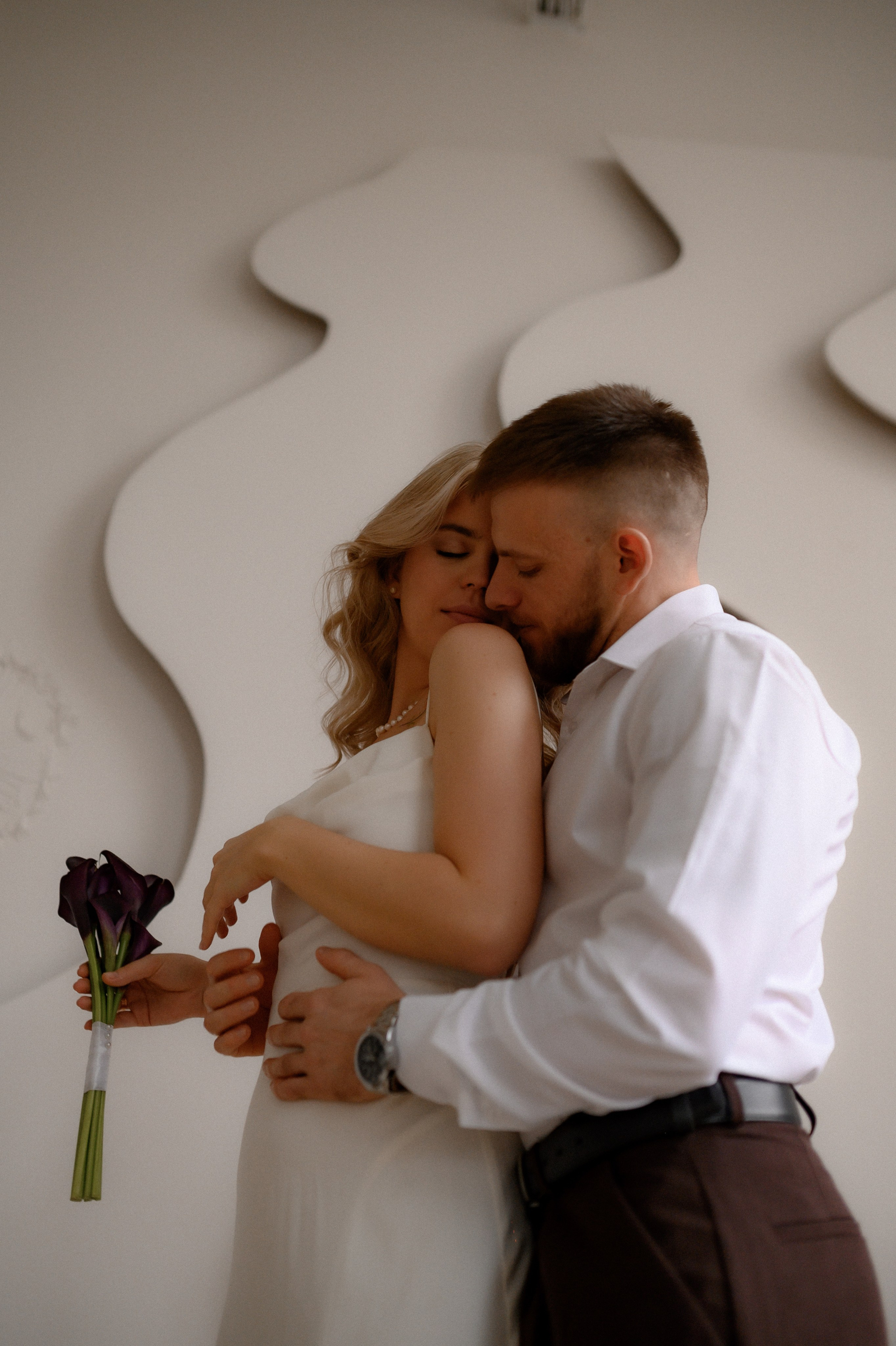 Коля и Алёна в студии. Семейный и свадебный lifestyle-фотограф в Москве Мария Петрова