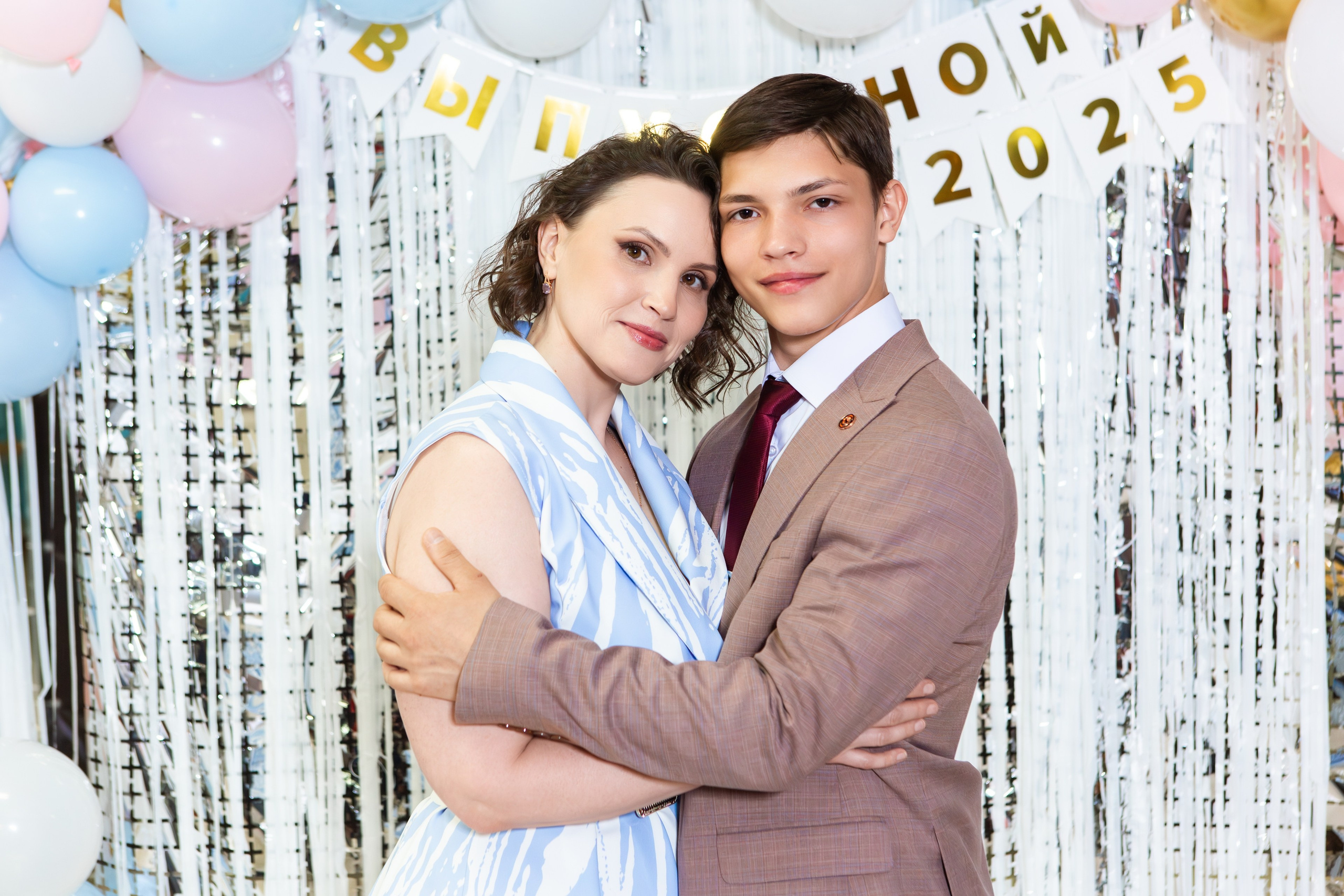 ФОТОСЕССИЯ С РОДИТЕЛЯМИ ВЫПУСКНОЙ 2025 9 ШКОЛА Г.МЦЕНСК. Профессиональный фотограф в Мценске и Орловской области