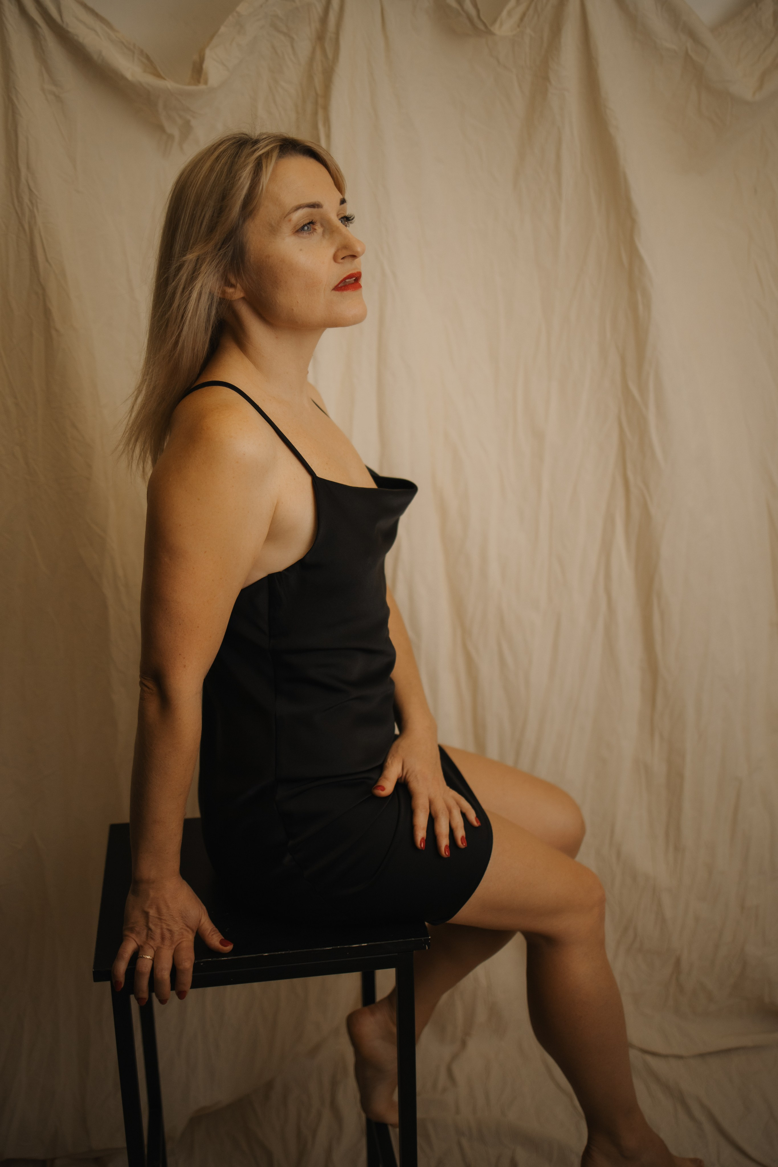 Фотосессия девушки в студии. Фотограф Углич и Ярославль Ольга Тятюшкина