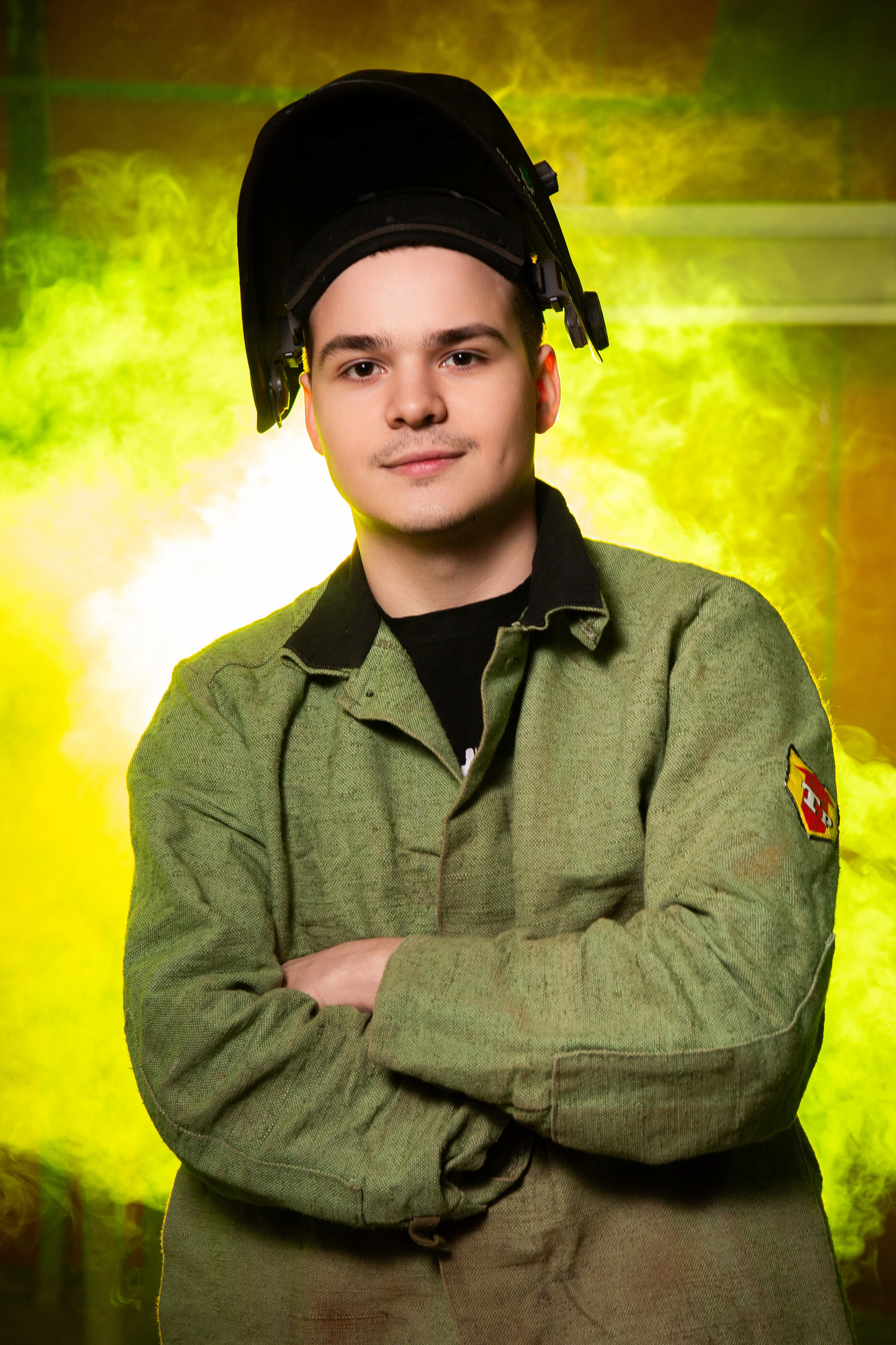 Портретная Фотосессия в Цеху для Выпускников Сварщиков | Твой Альбом Мценск. ТВОЙ АЛЬБОМ / ТВОИ ПРАВИЛА