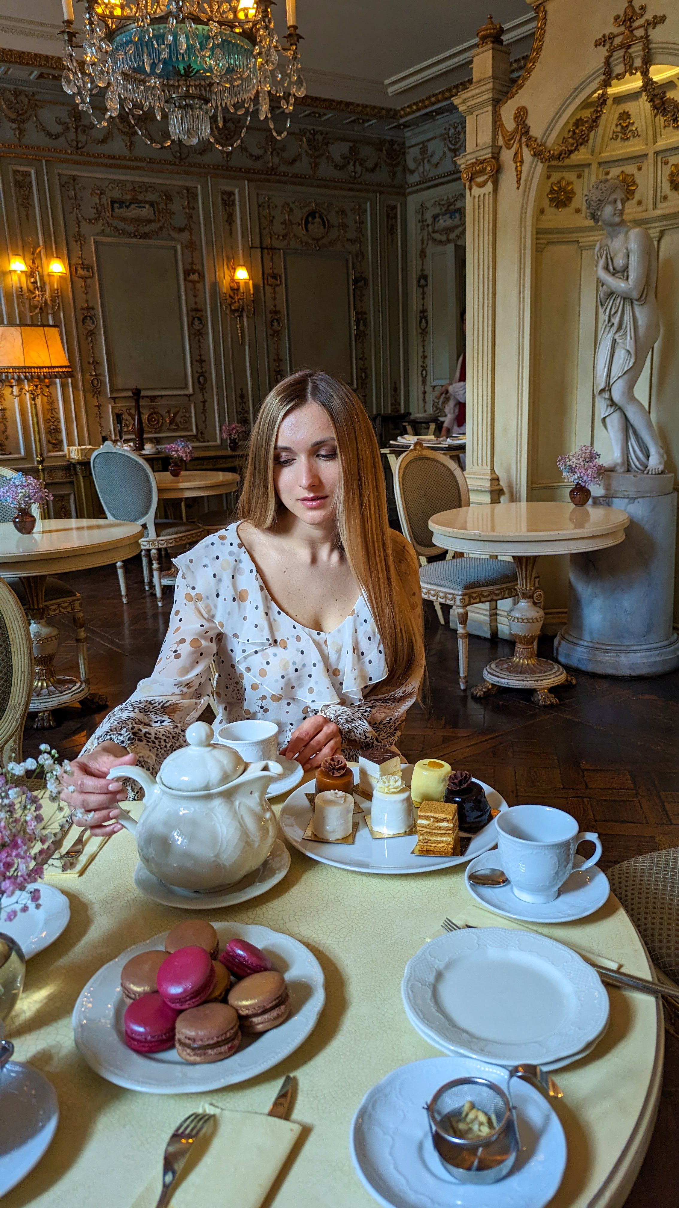 Кафе «Пушкинъ» и прогулка