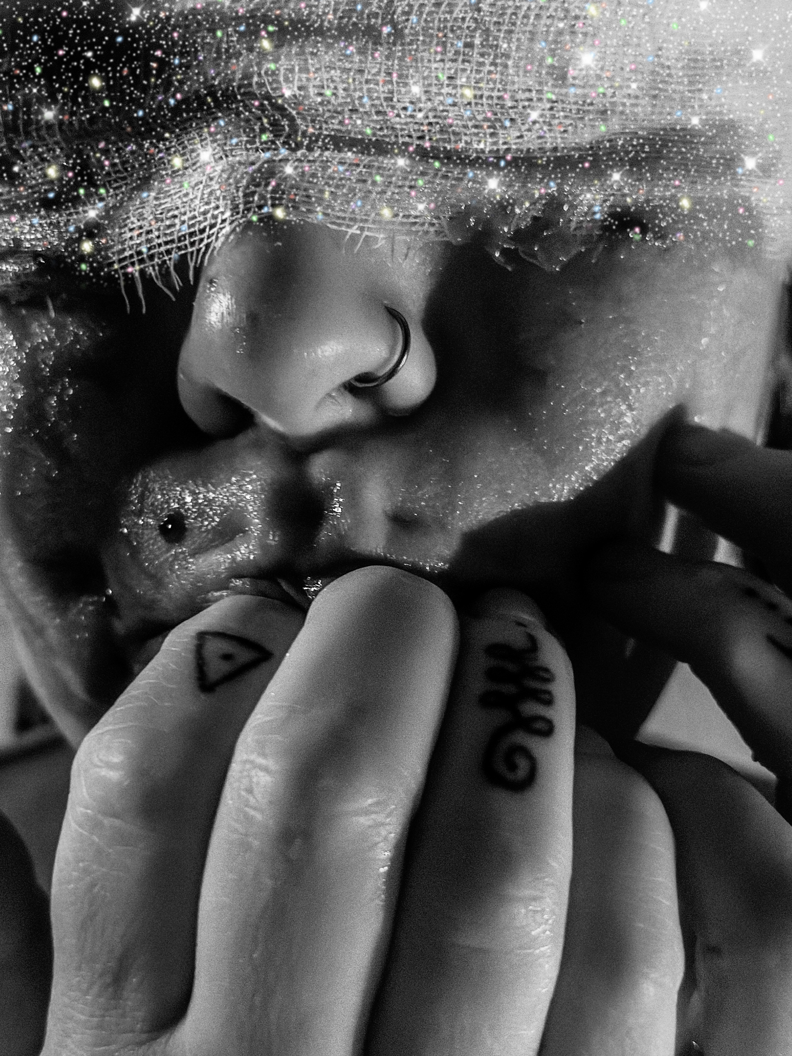 Фотосессия девушки в бинтах. Anna Sazhenkova photographer and visual artist from Russia