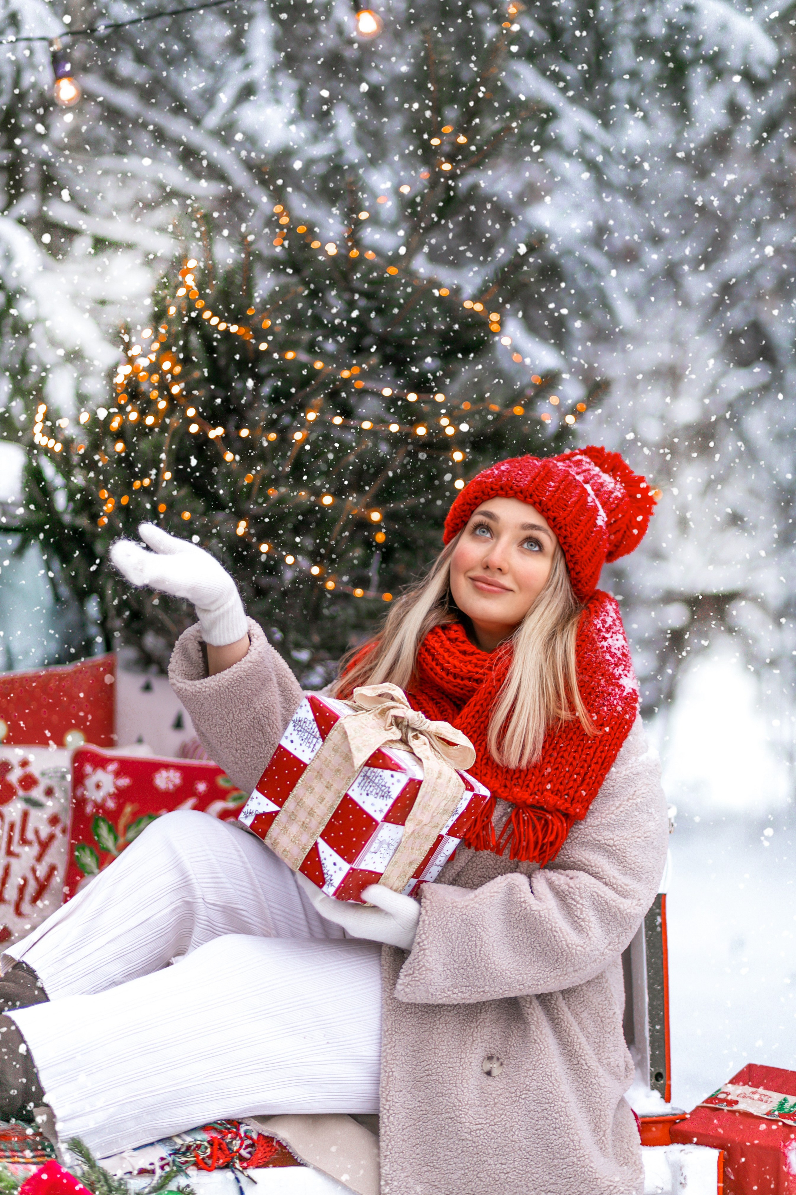 Новогодние фотосессии с ретро машинами. Фотопроекты, фотодни и фотосессии в Москве