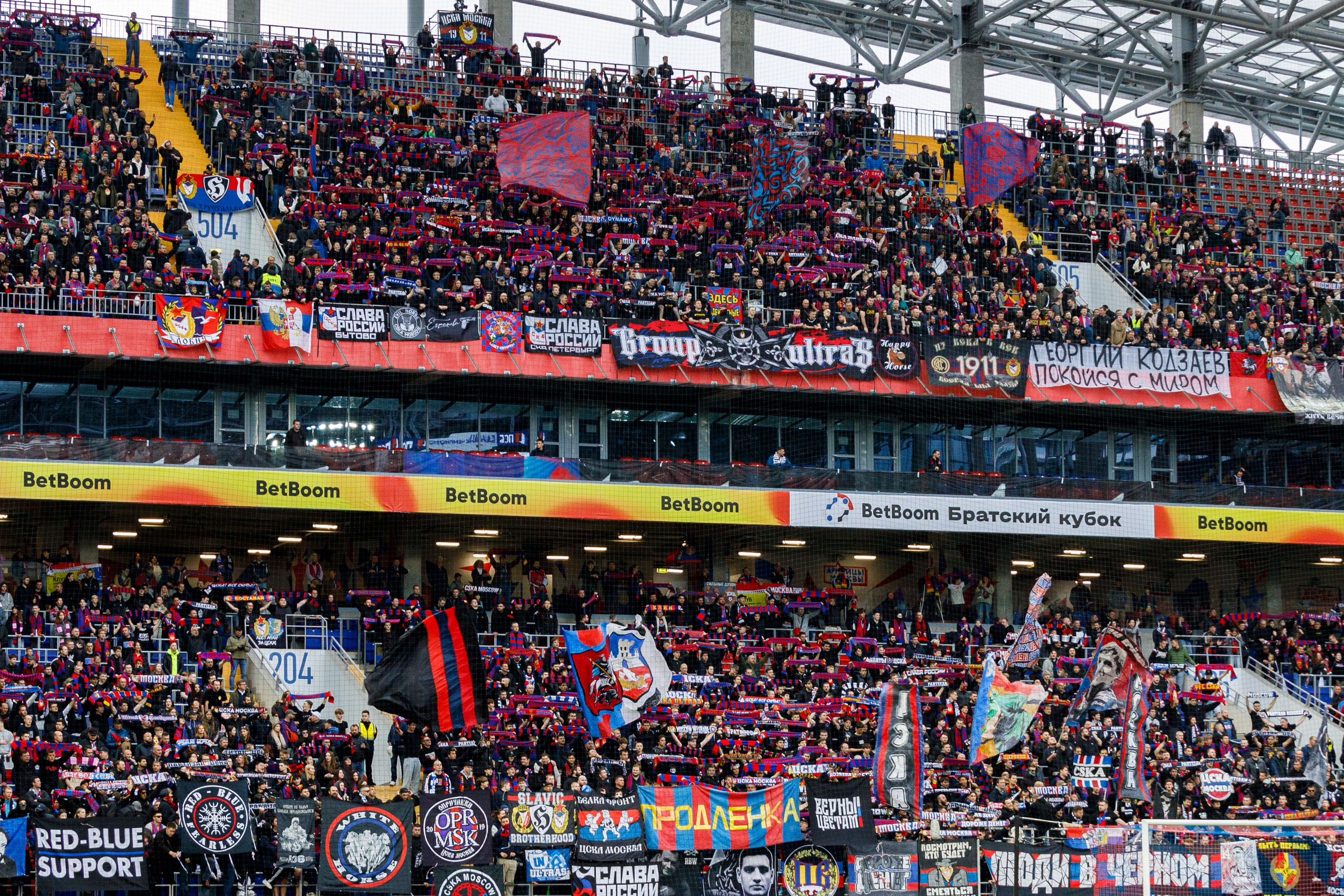 ФУТБОЛ: ЦСКА — ПАРТИЗАН. Фотограф Павел Подшивалов