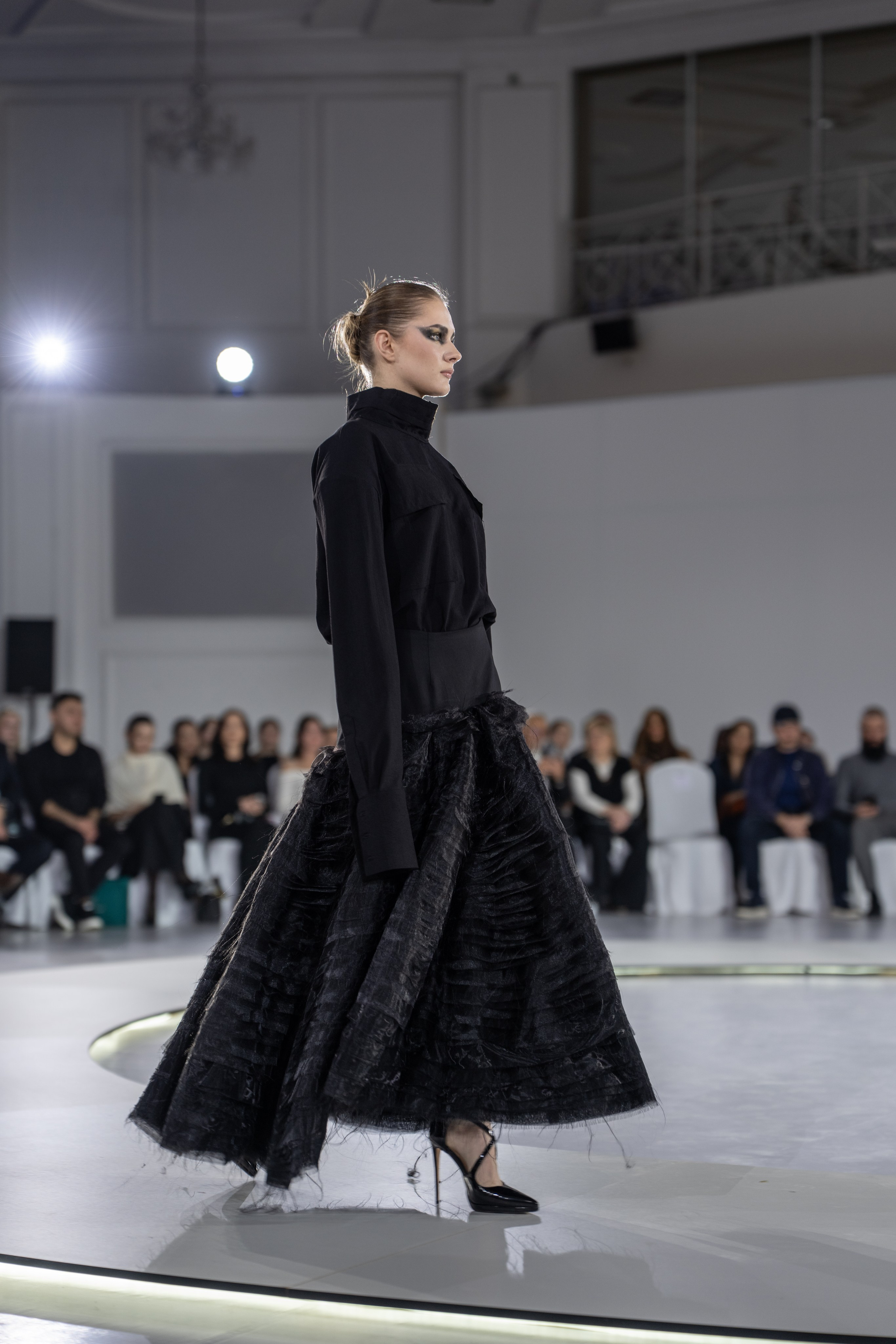 Dwsigner Nazar Almazbekov. Сайт Алматинского НЮ АРТ, будуар и фэшн фотографа Дениса Карпенко