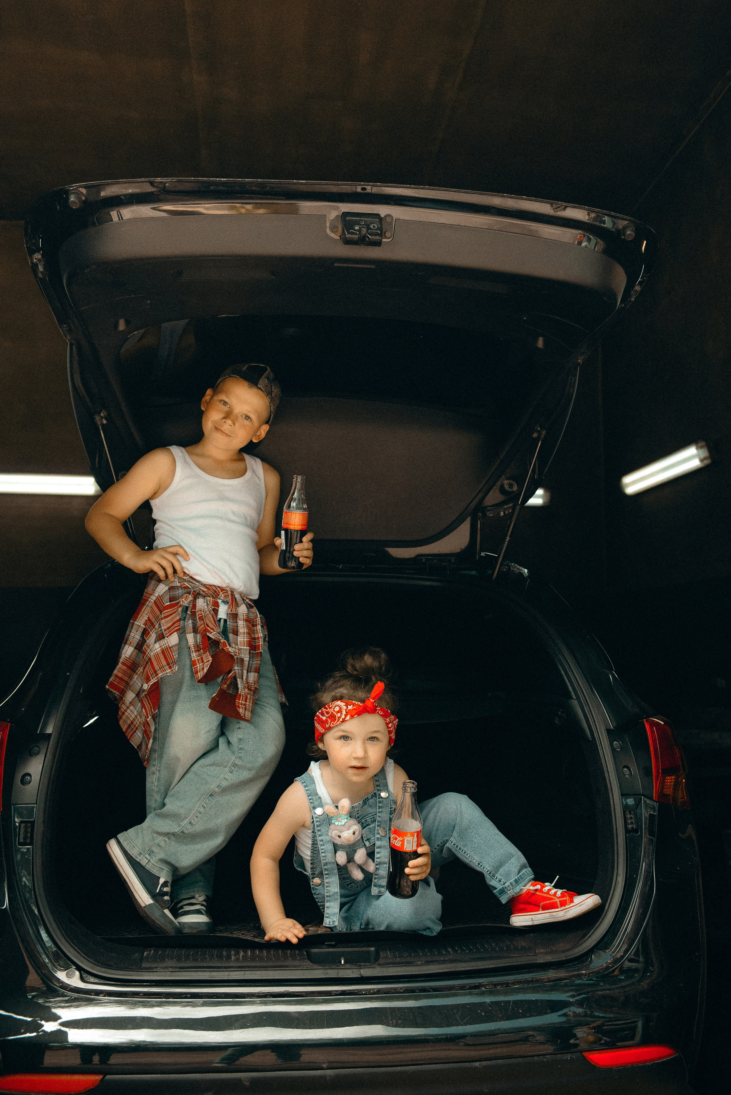 Гараж. Римма Гусакова. Выпускные фотокниги. Детские и семейные фотосессии