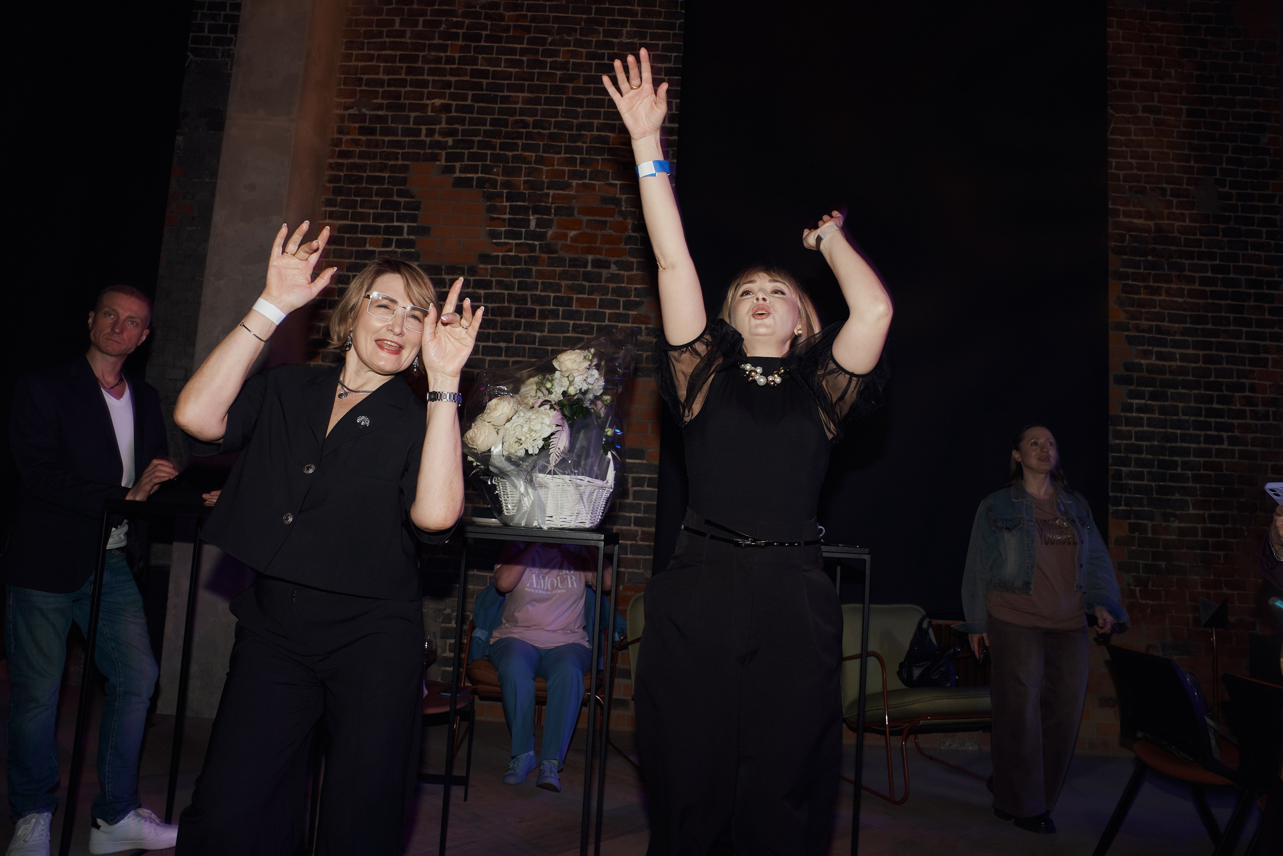 Клинике «Будь Здоров» 20 лет. Свадебный фотограф в Москве и Подмосковье Виктор Одинцов