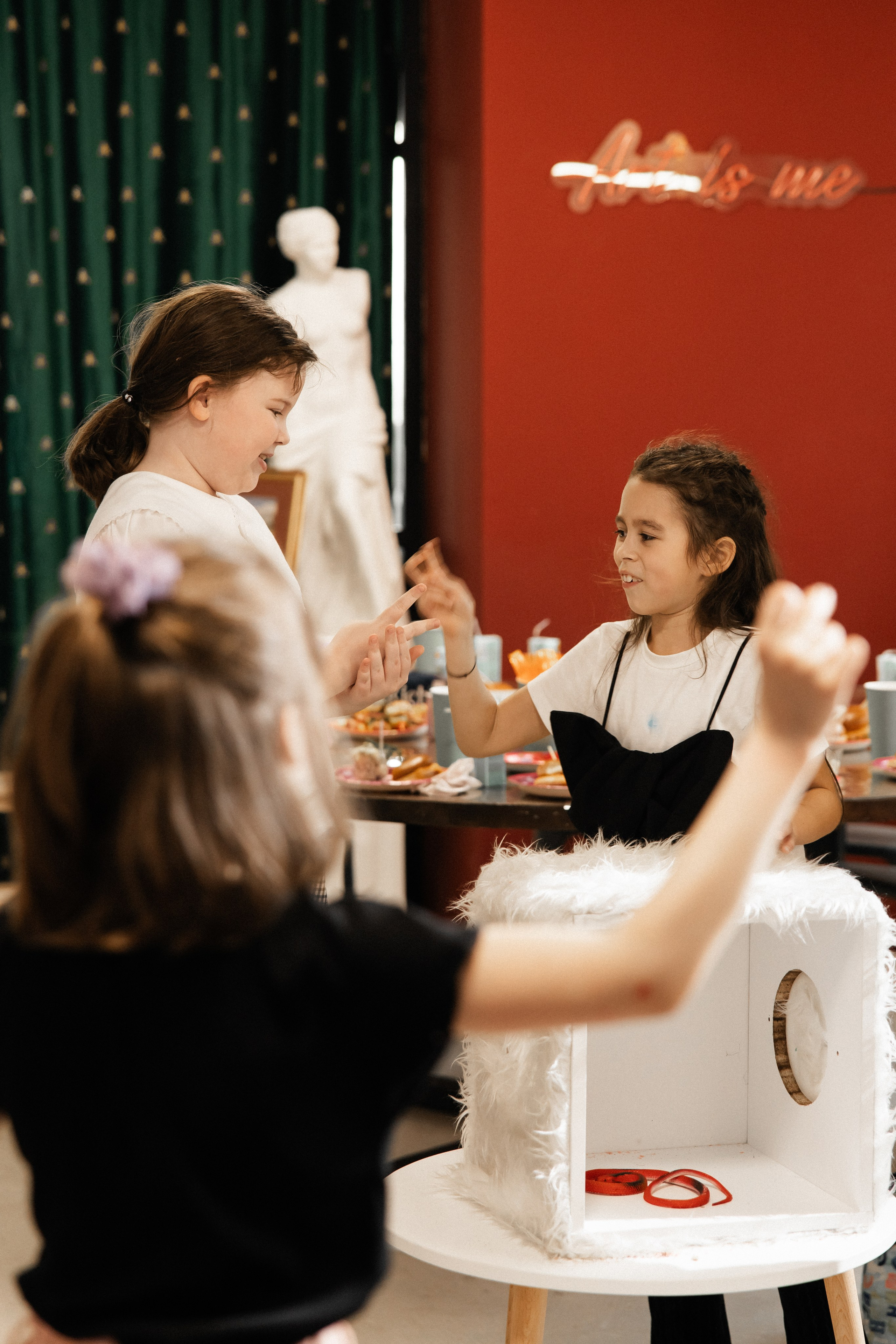 Деткская художественная студия EART KIDS. Свадебный и семейный фотограф Анна Печенкина