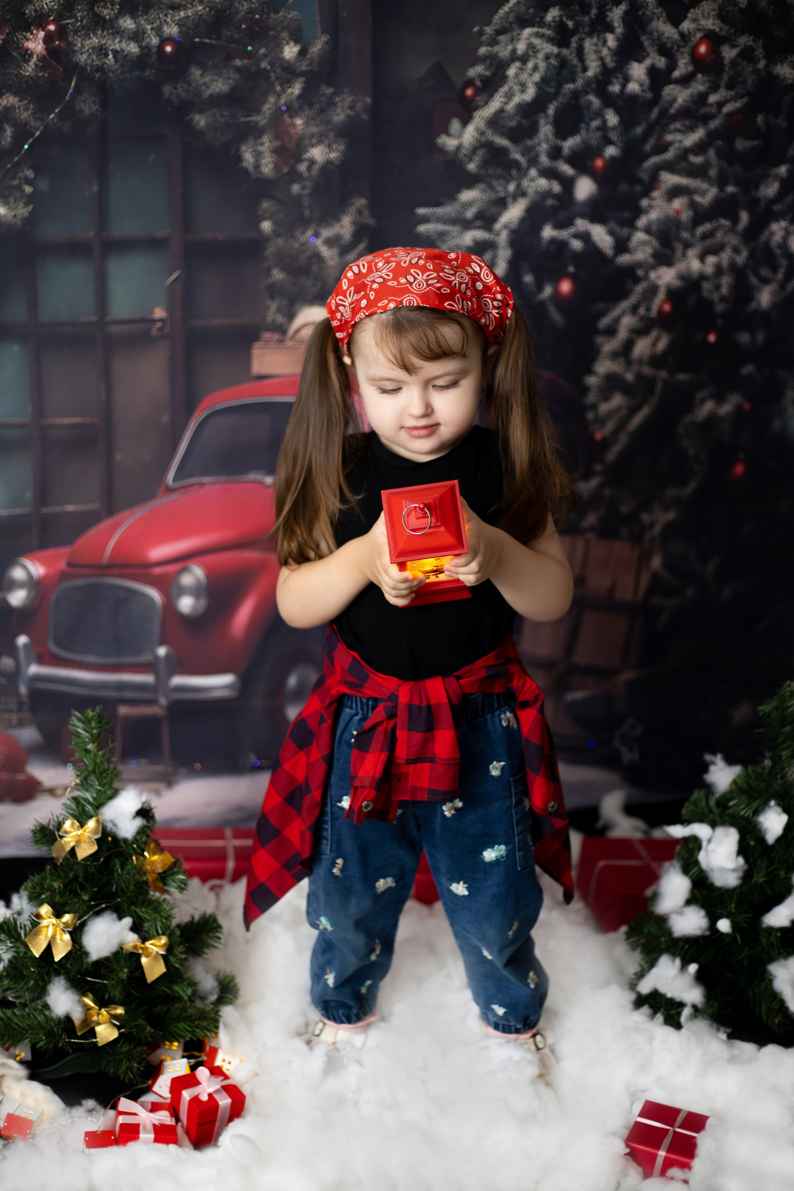 Новый год — Красная машина. Фотограф новорожденных Химки, Красногорск, Мытищи и Москва Елена Третьяк