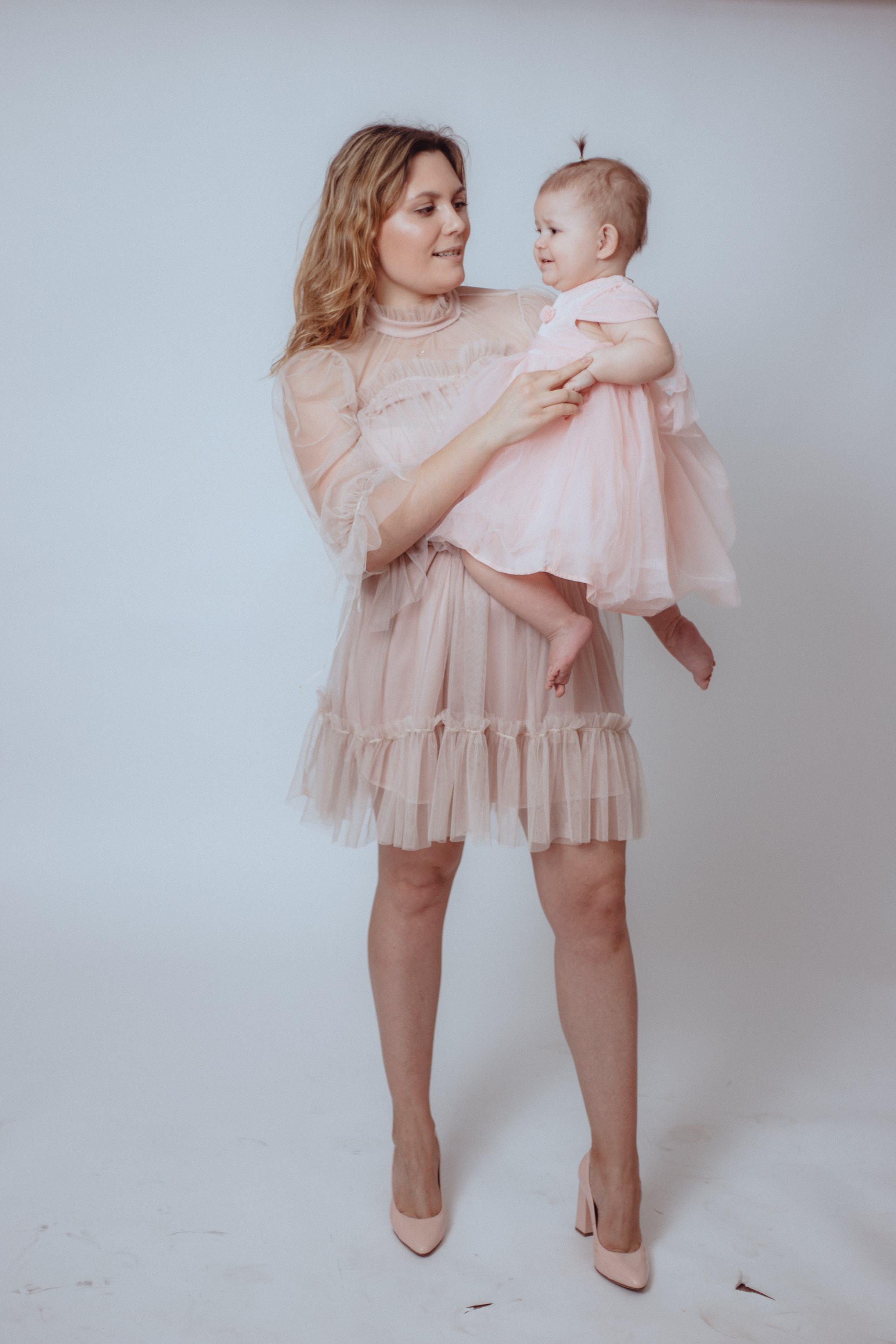 Алеся и Мирослава. Семейный фотограф в Вышнем Волочке — Ульяна Иванова | Фотосессии для всей семьи