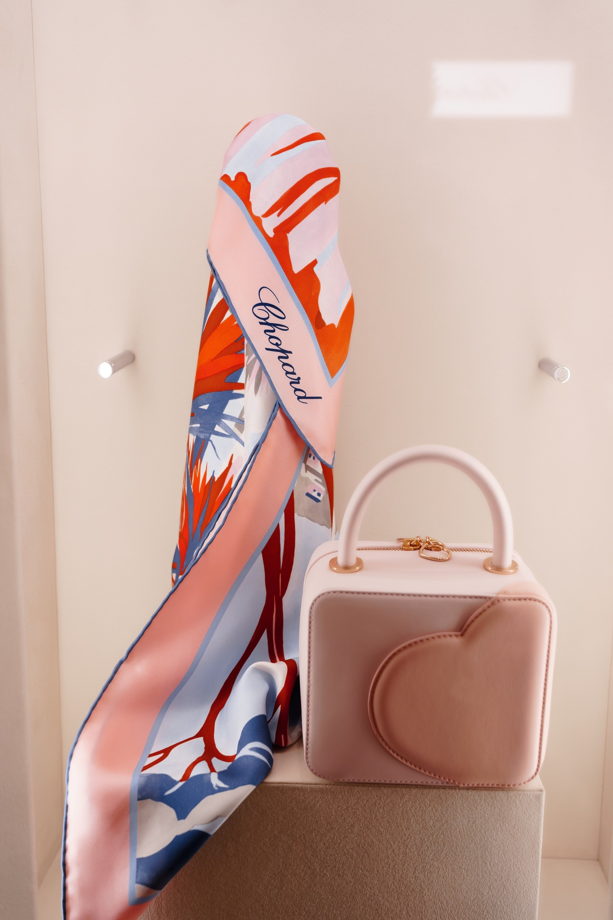 Презентация «Barbie Collection» в «Chopard», «Talan Gallery». Профессиональный фотограф в городе Астана Копанев Данил