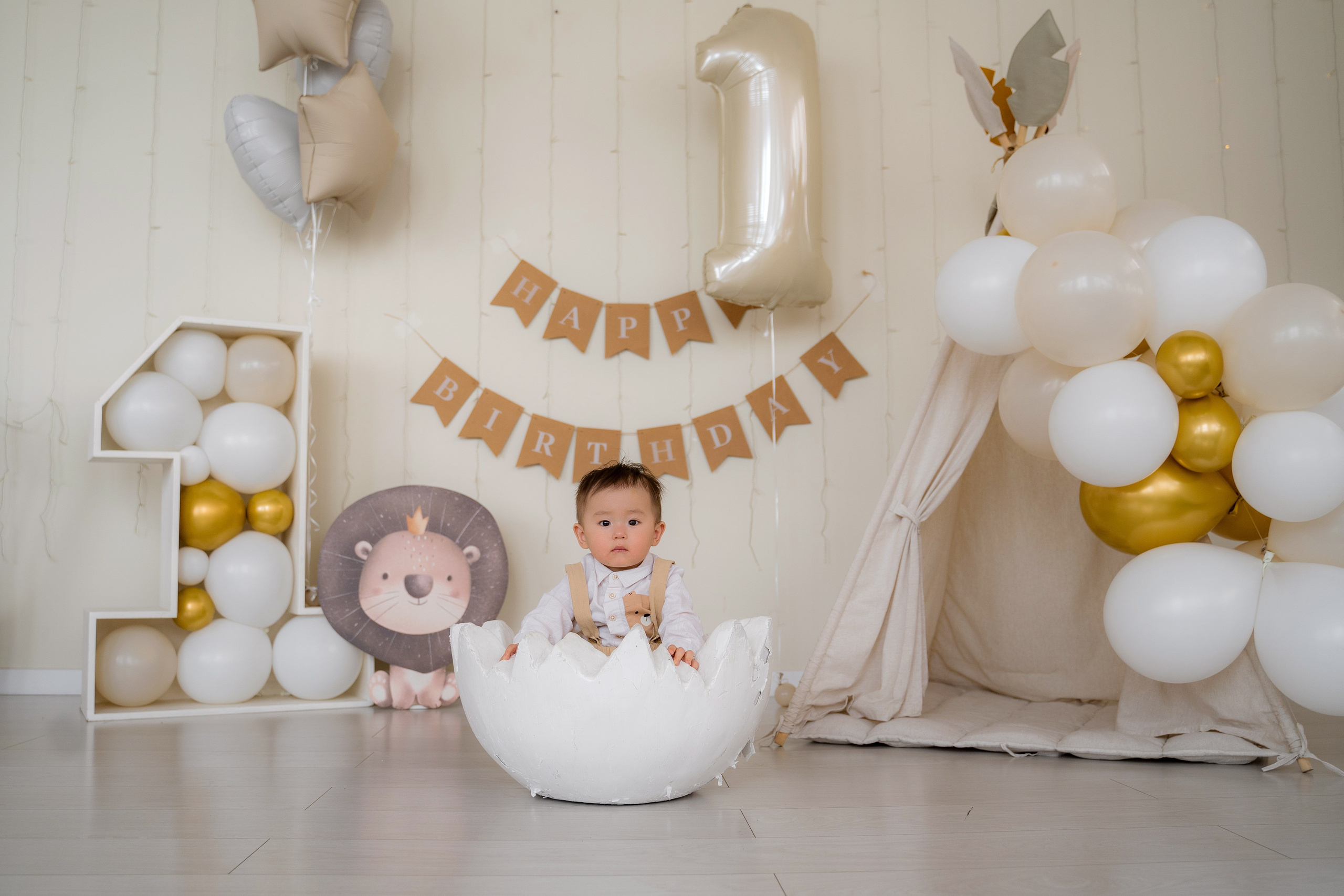 Cake Smash. Фотостудия Малина в городе Улан-Удэ. Фотограф Ирина Жарникова