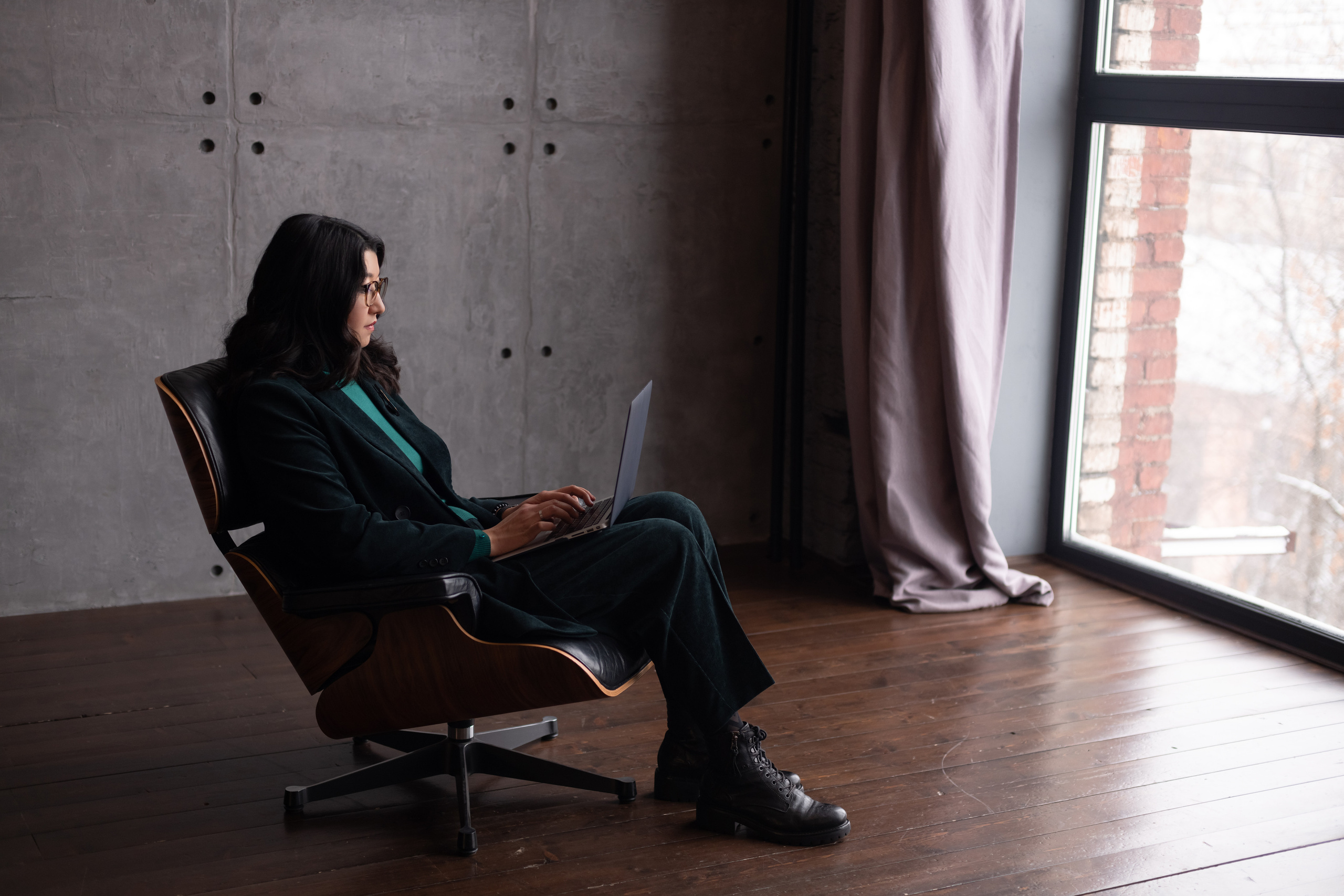 Фотосъёмка сотрудников, деловой женский и мужской портрет. Фотограф в Москве и области Синенкова Екатерина